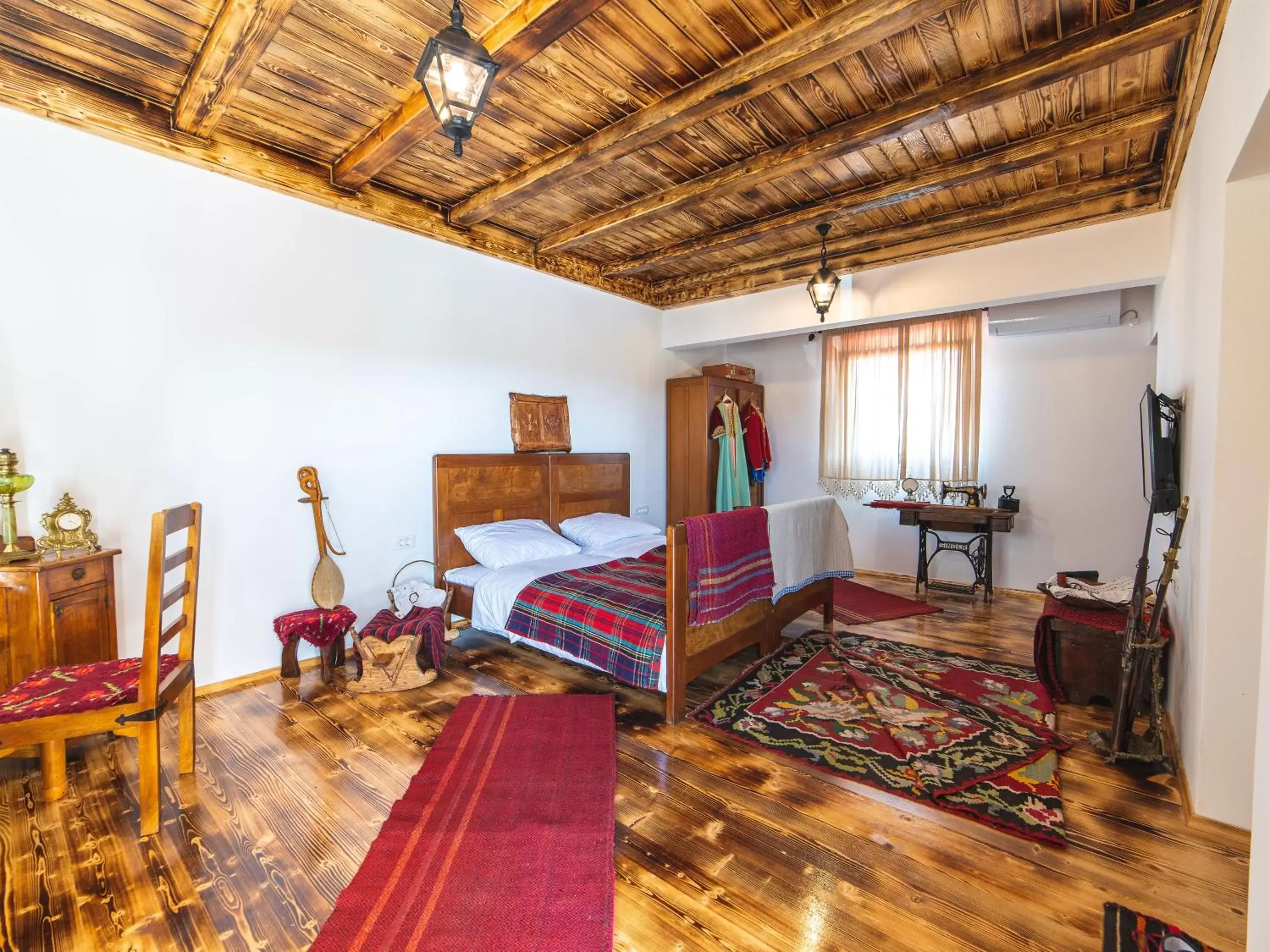 Deluxe Double Room in Hotel Royal Garden Deluxe Double Room in Hotel Royal Garden