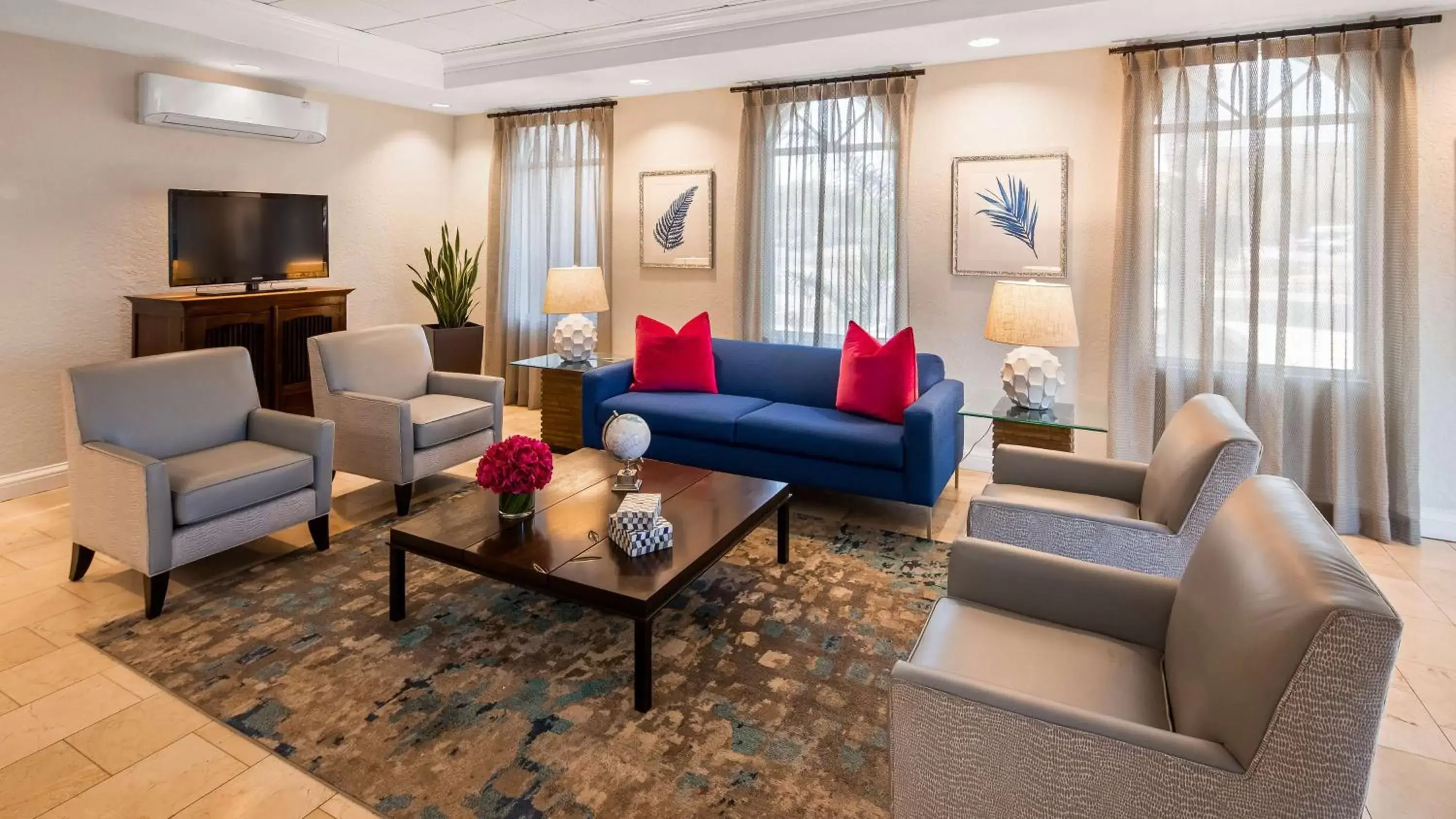 Lobby or reception, Seating Area in Best Western Tampa