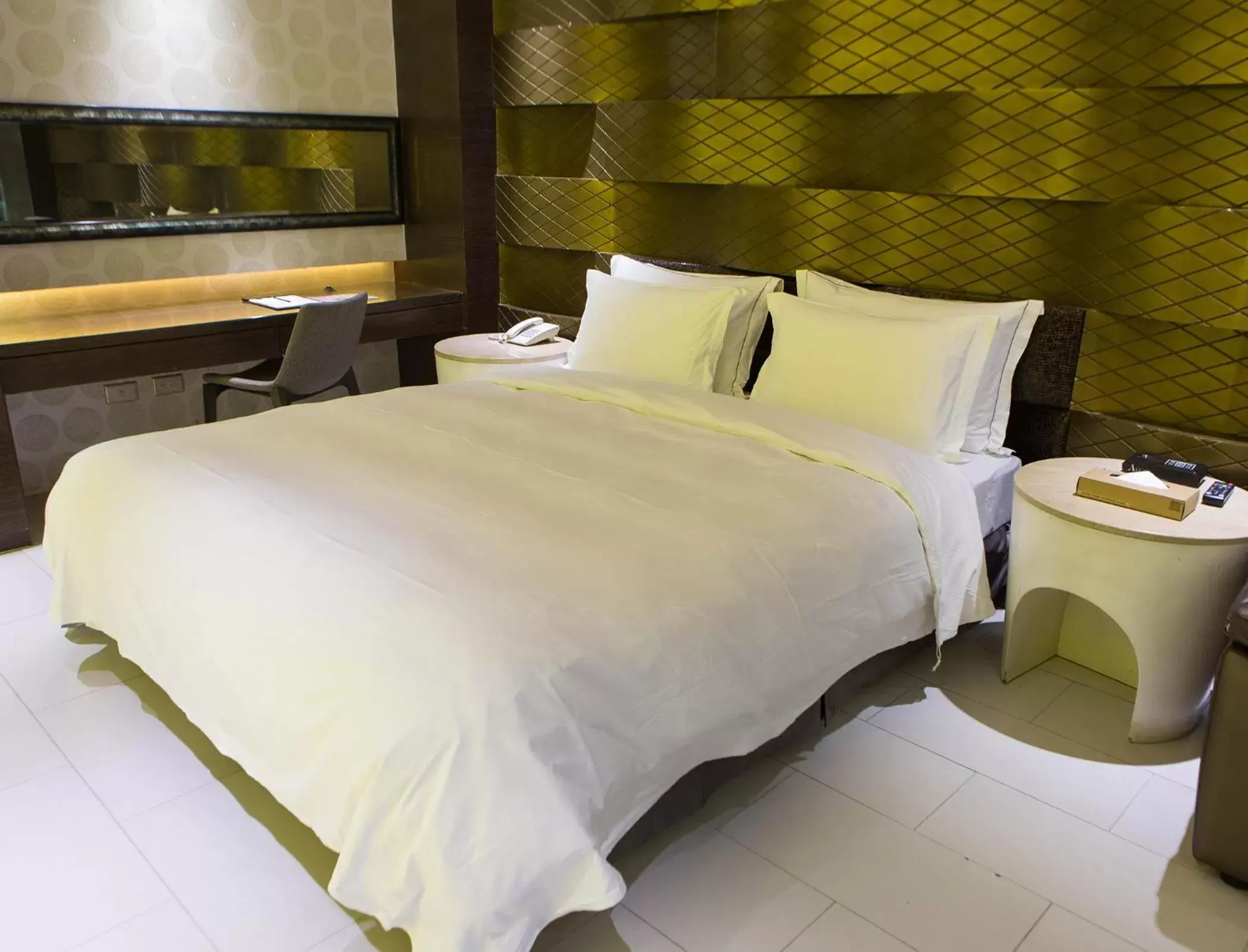 Bed in All-Ur Boutique Motel - KaoHsiung Branch