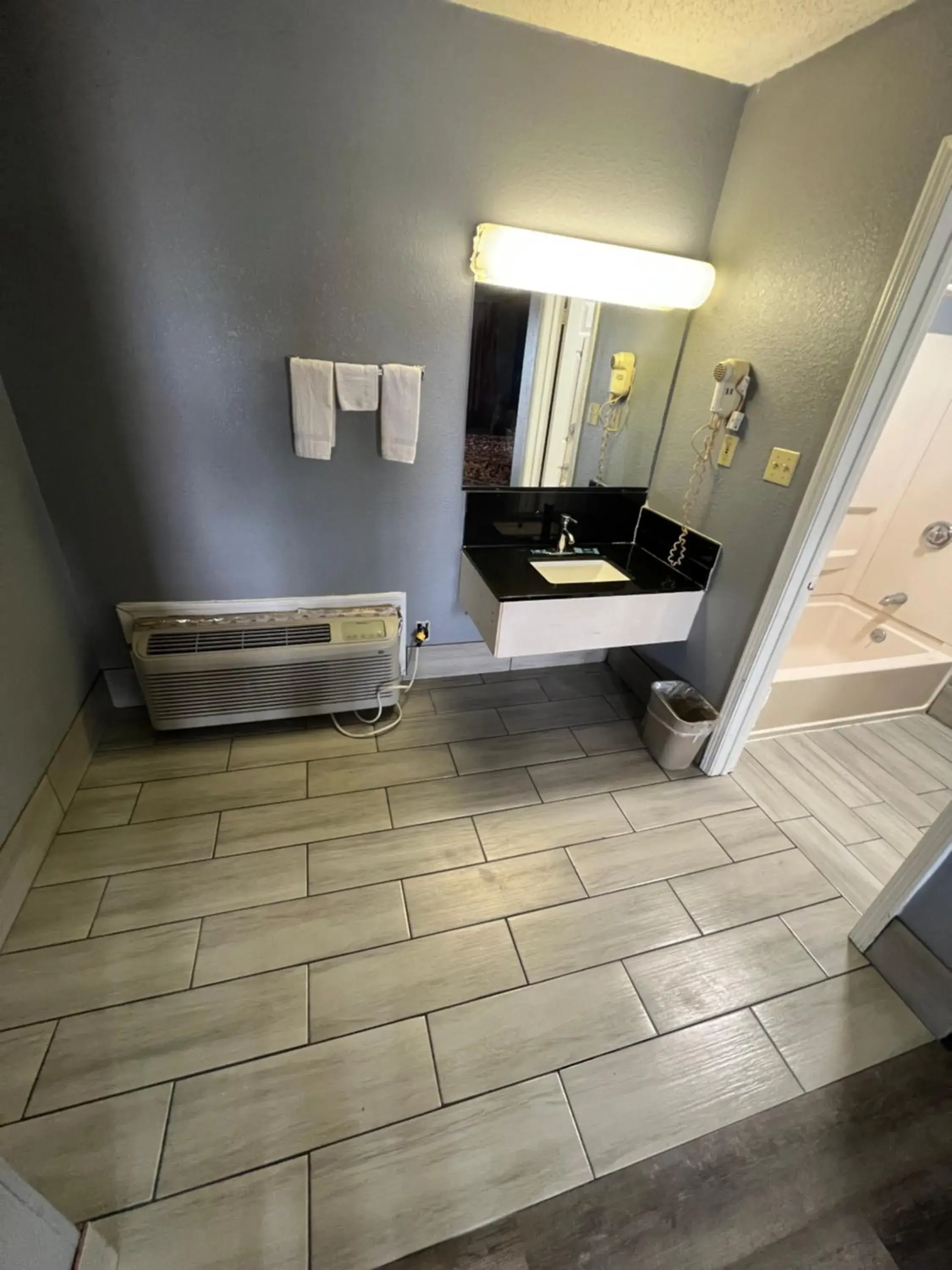 King Room - Smoking in Executive Inn and Suites - Jackson King Room - Smoking in Executive Inn and Suites - Jackson