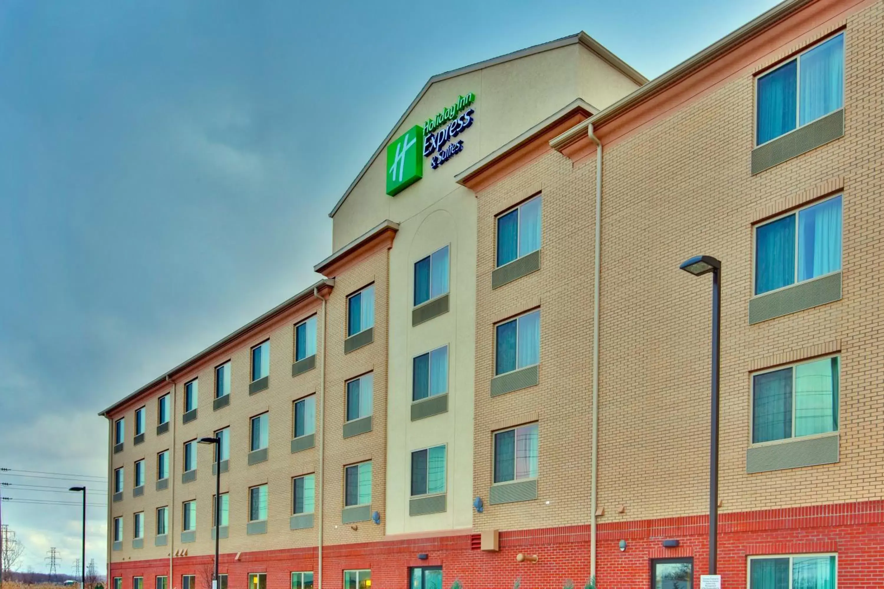 Property Building in Holiday Inn Express & Suites Dewitt Syracuse, an IHG Hotel