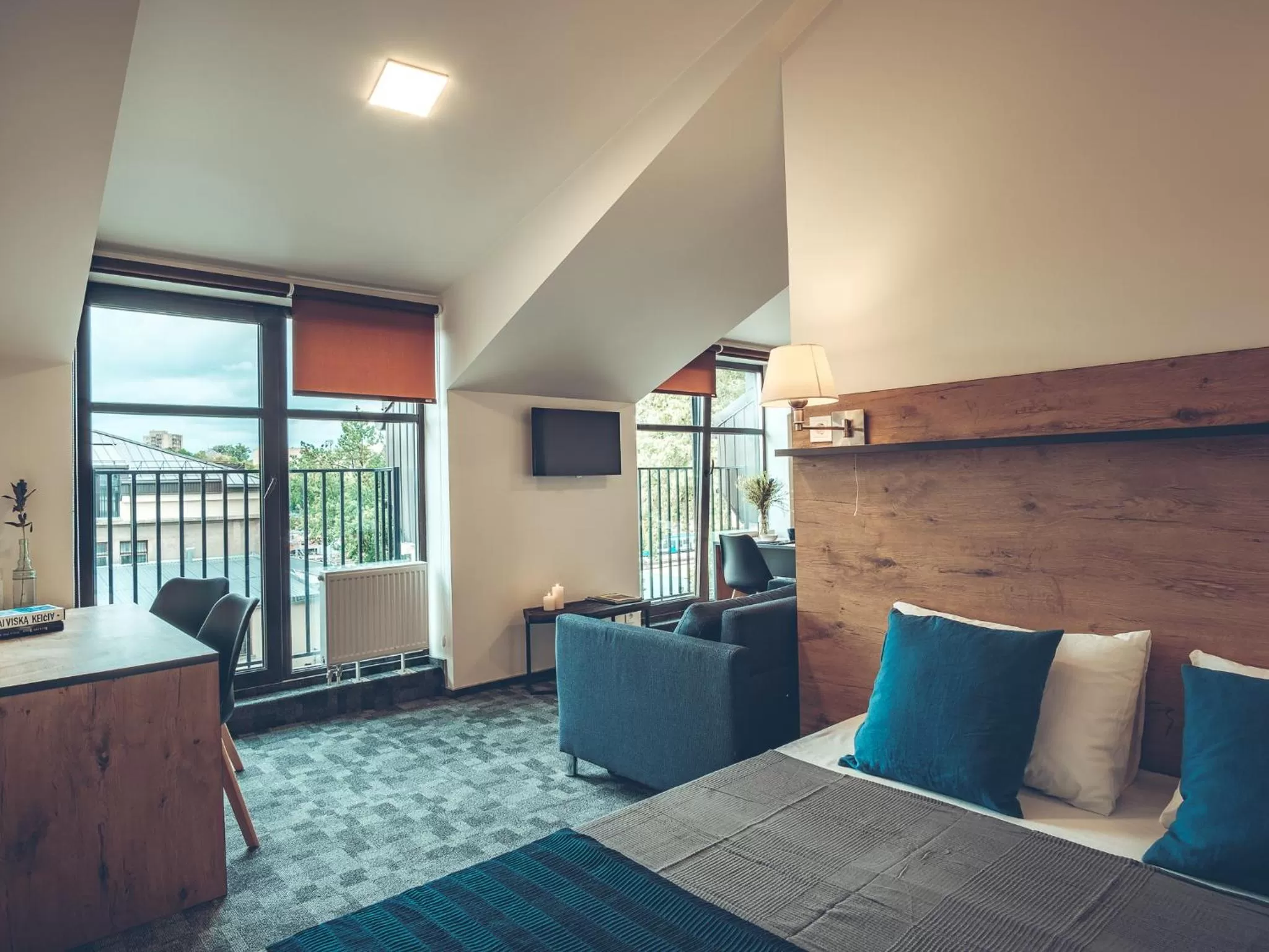 Seating Area in SELF CHECK-IN Hotel Railway Apartments