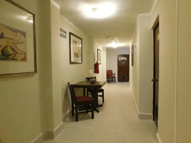 Seating area, Dining Area in Hotel Premier Saltillo Coahuila