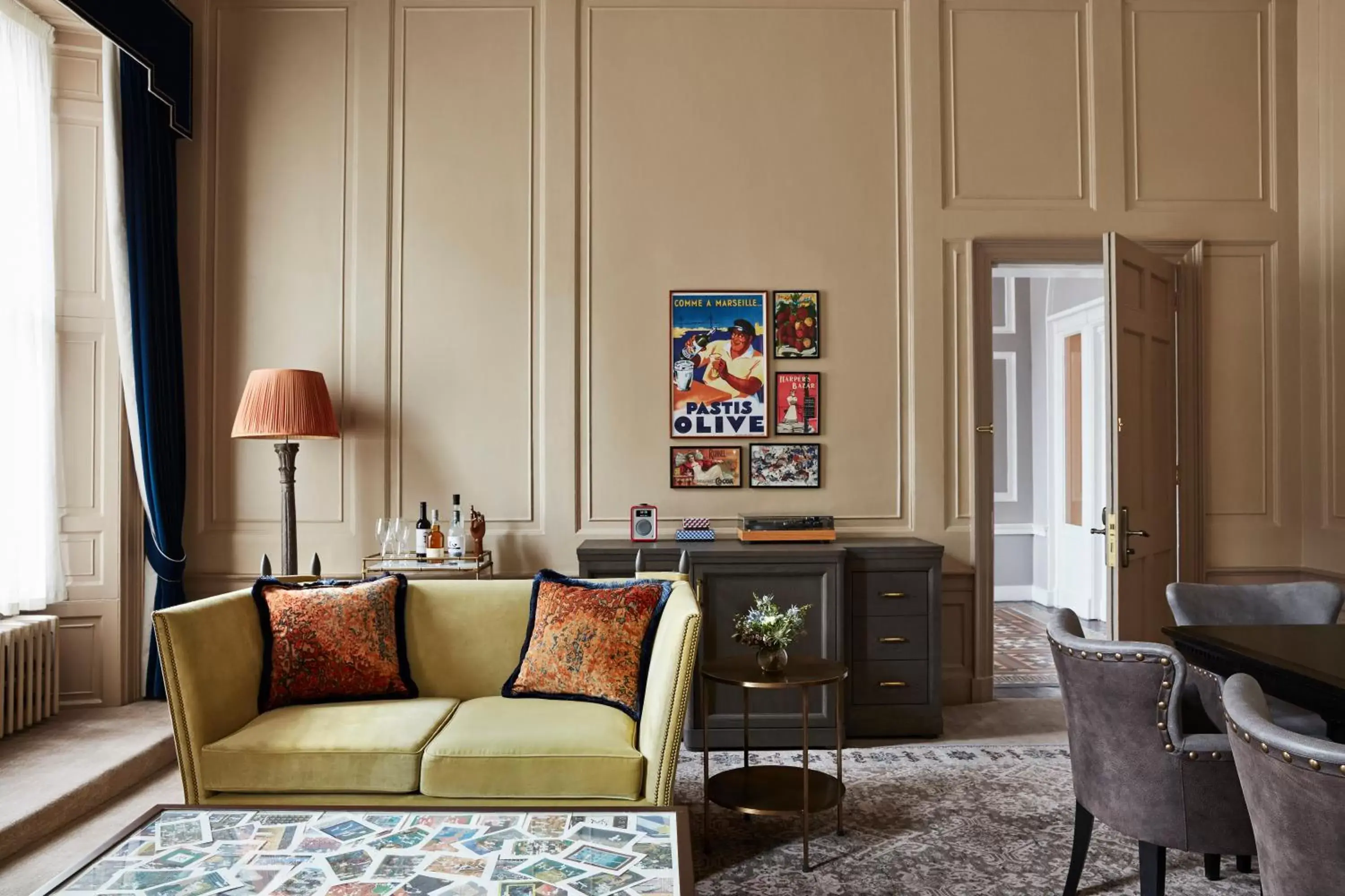 Bedroom, Seating Area in Kimpton - Charlotte Square, an IHG Hotel