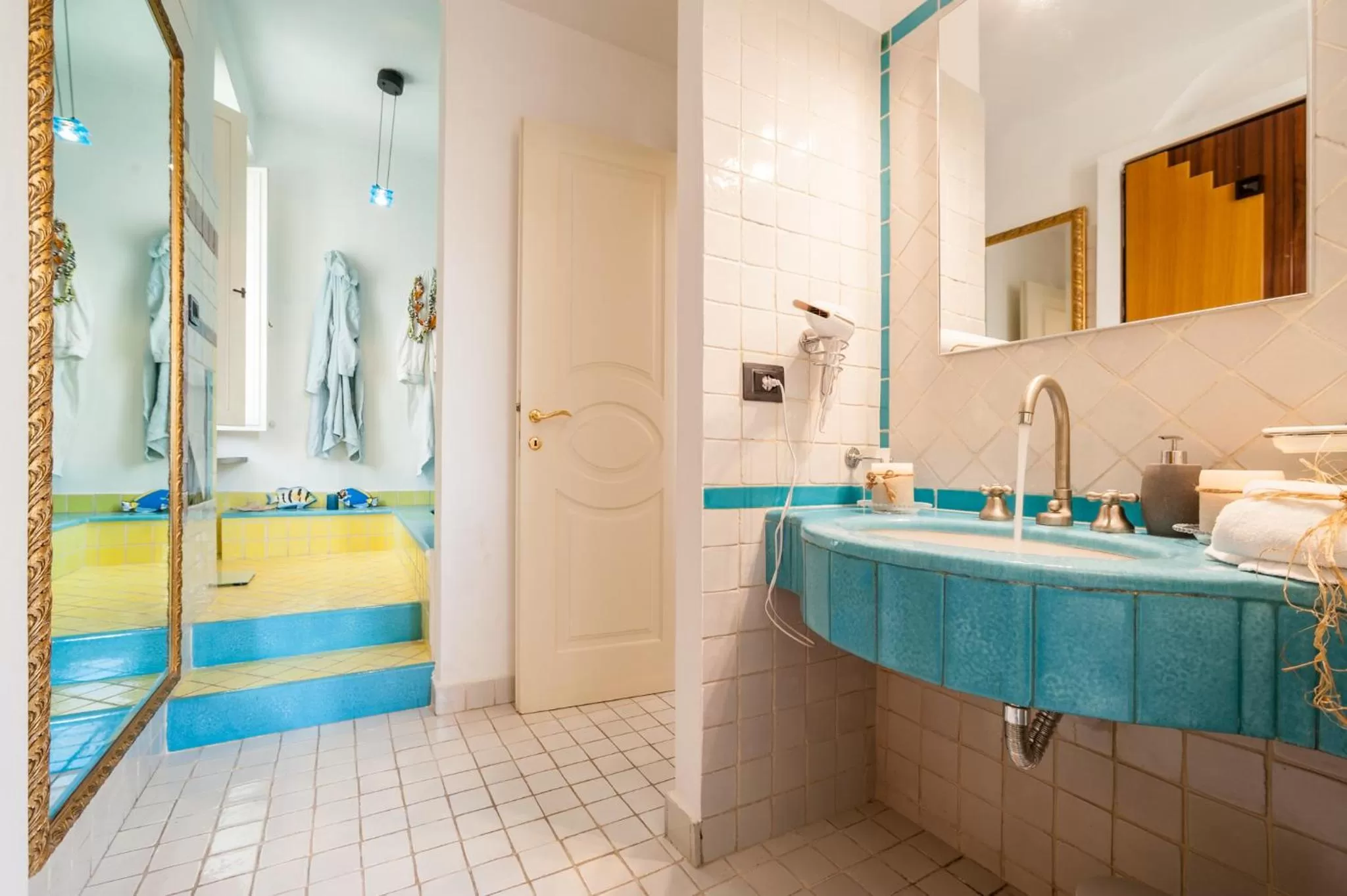 Shower in Dream House Pompei