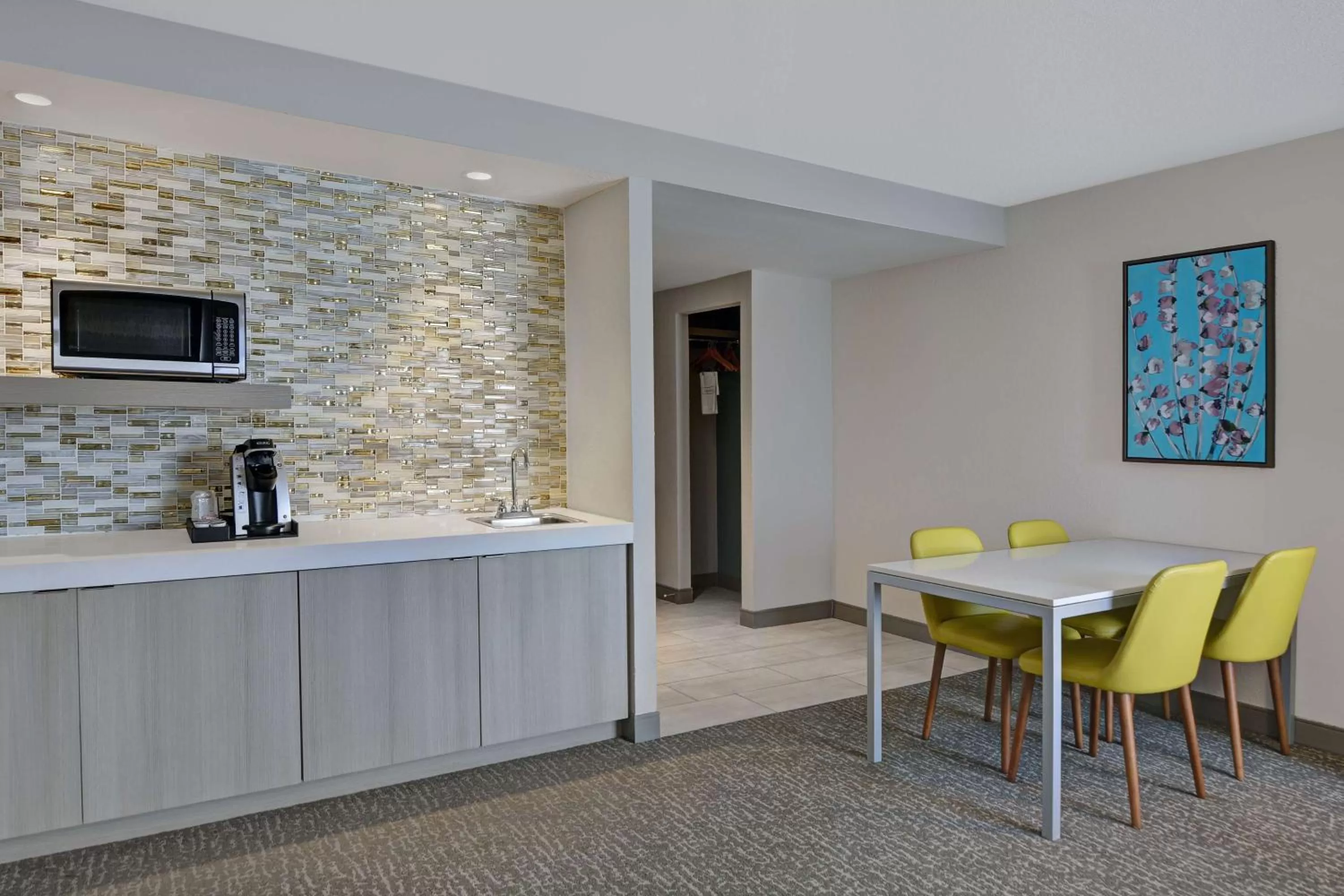 Photo of the whole room in Hilton Garden Inn Jacksonville JTB/Deerwood Park