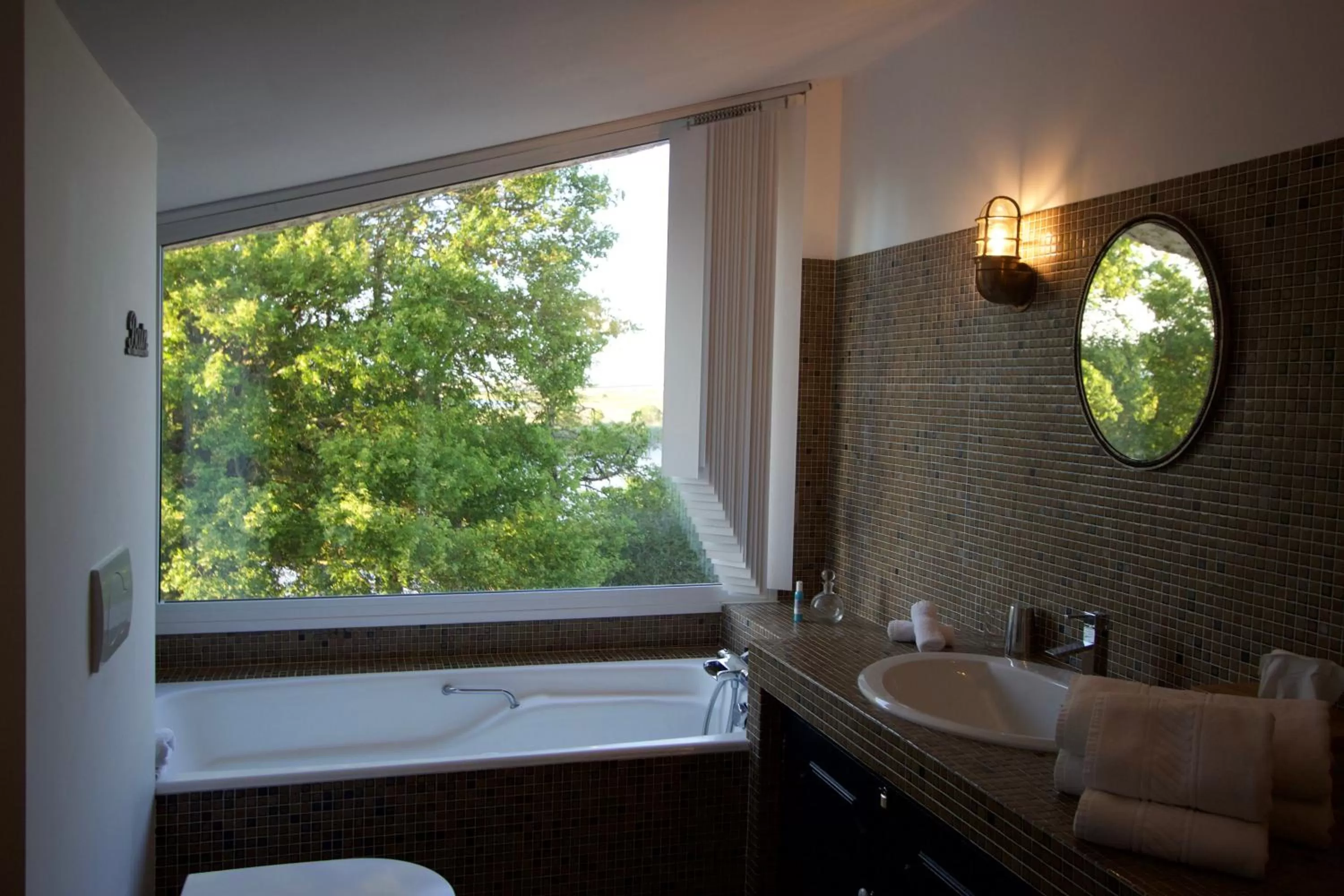 Bathroom in La Charentine