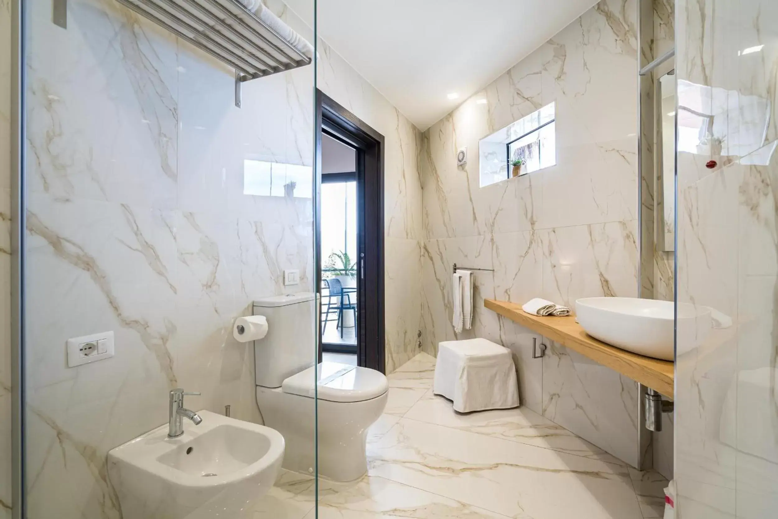 Shower, Bathroom in Taormina Palace Hotel