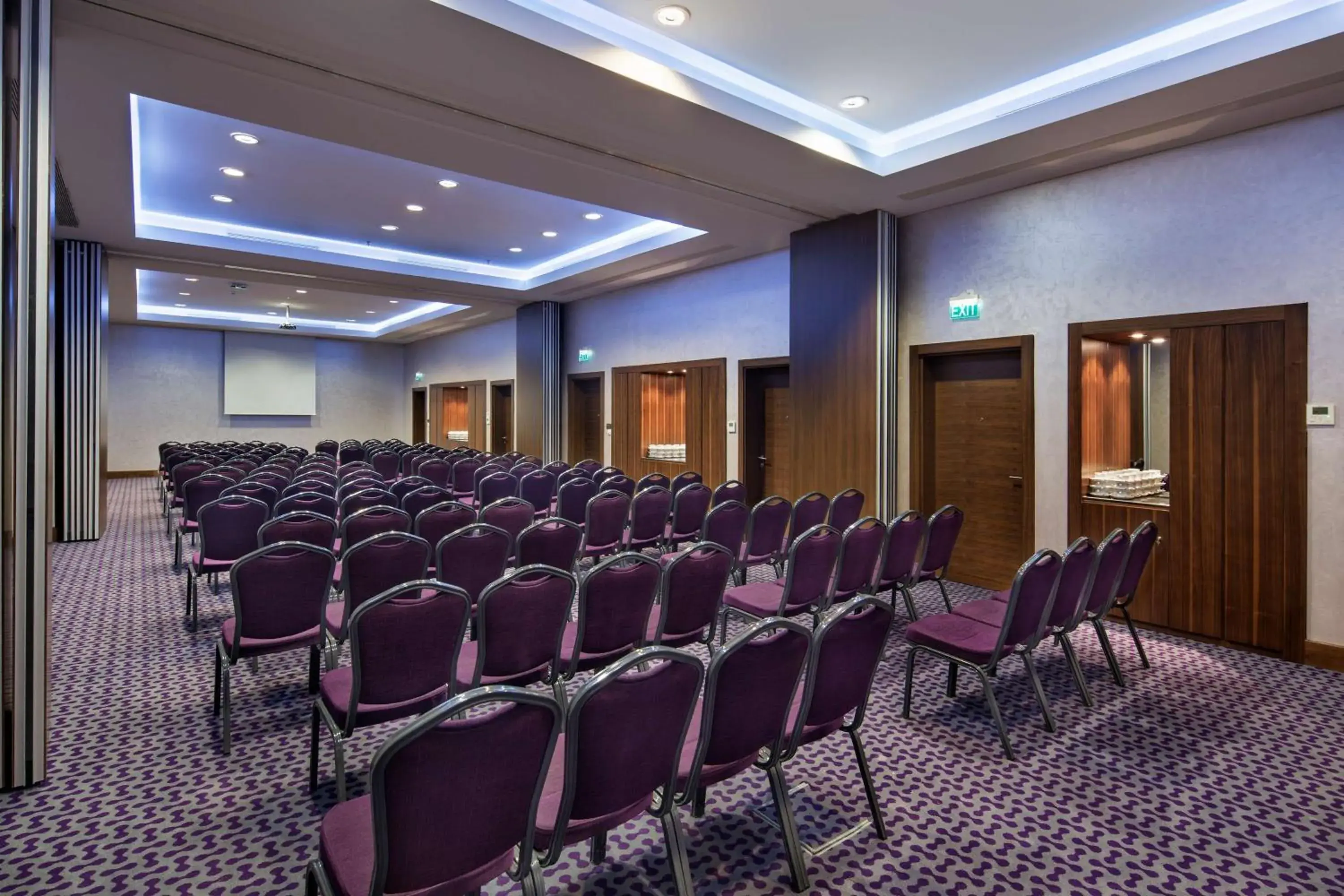 Meeting/conference room in Hampton by Hilton Istanbul Kayasehir
