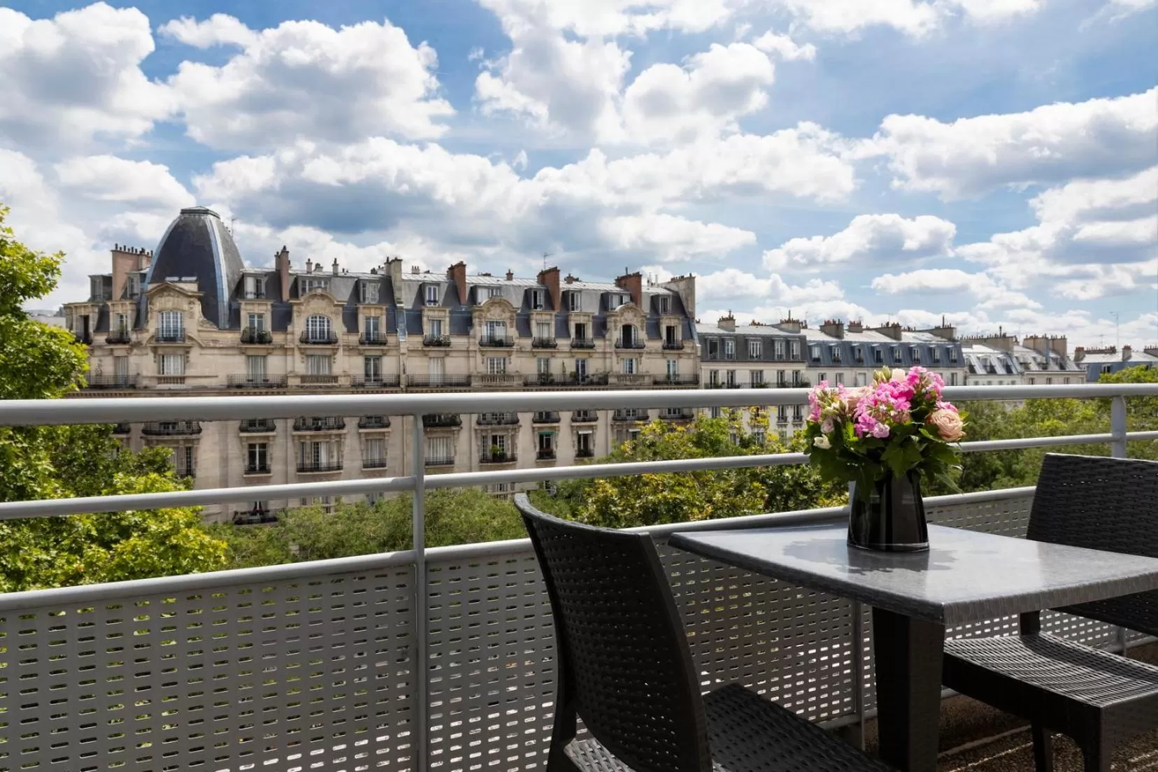 Balcony/Terrace in Citadines Bastille Marais Paris