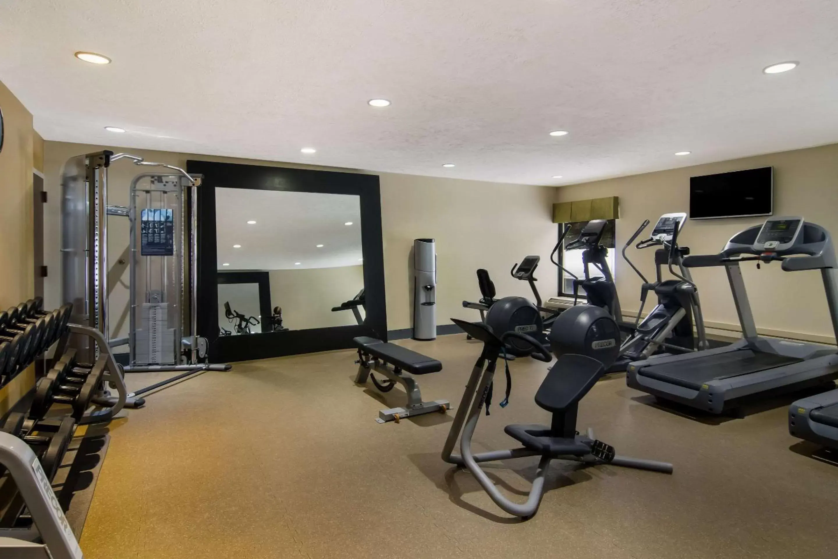 Fitness centre/facilities, Fitness Center/Facilities in Comfort Inn