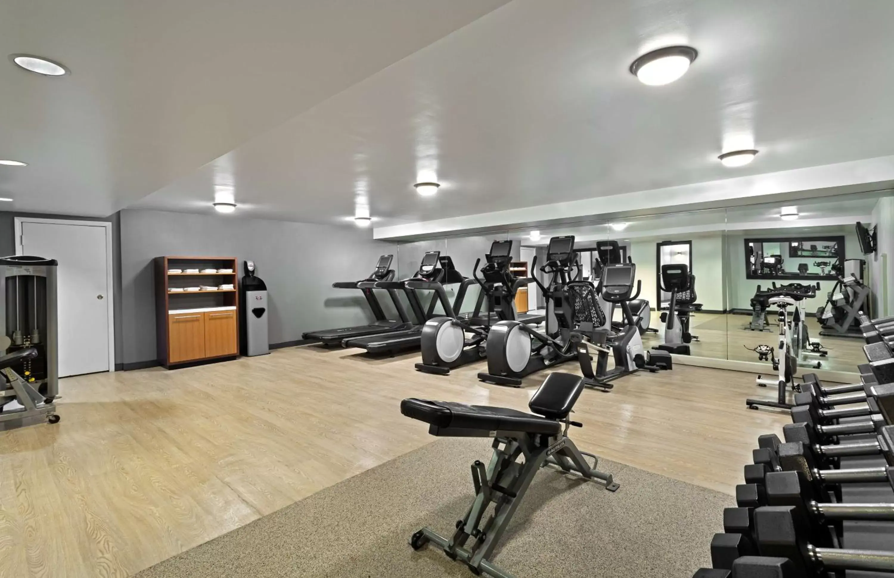 Fitness centre/facilities, Fitness Center/Facilities in DoubleTree by Hilton Pittsburgh - Meadow Lands