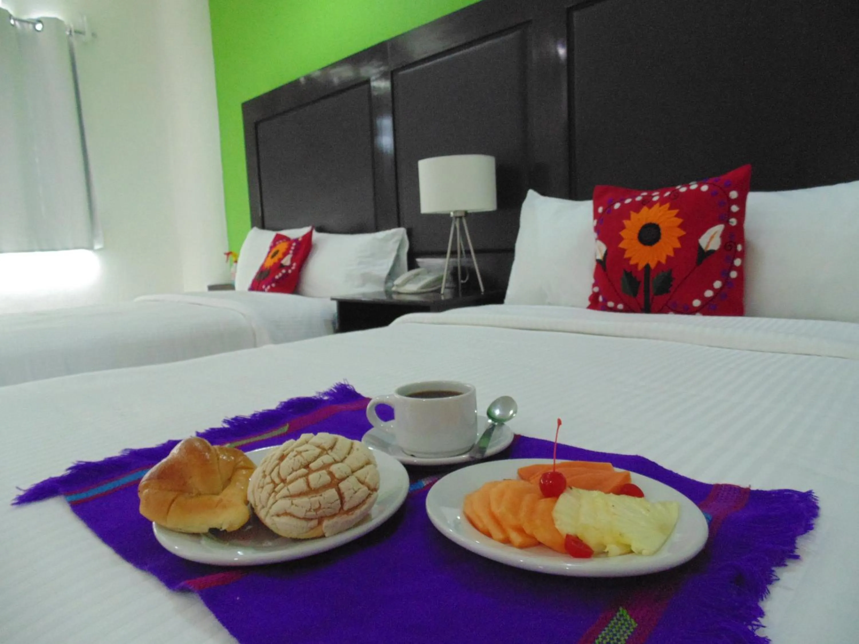 Bed in Chiapas Hotel Express, Tuxtla Gutierrez