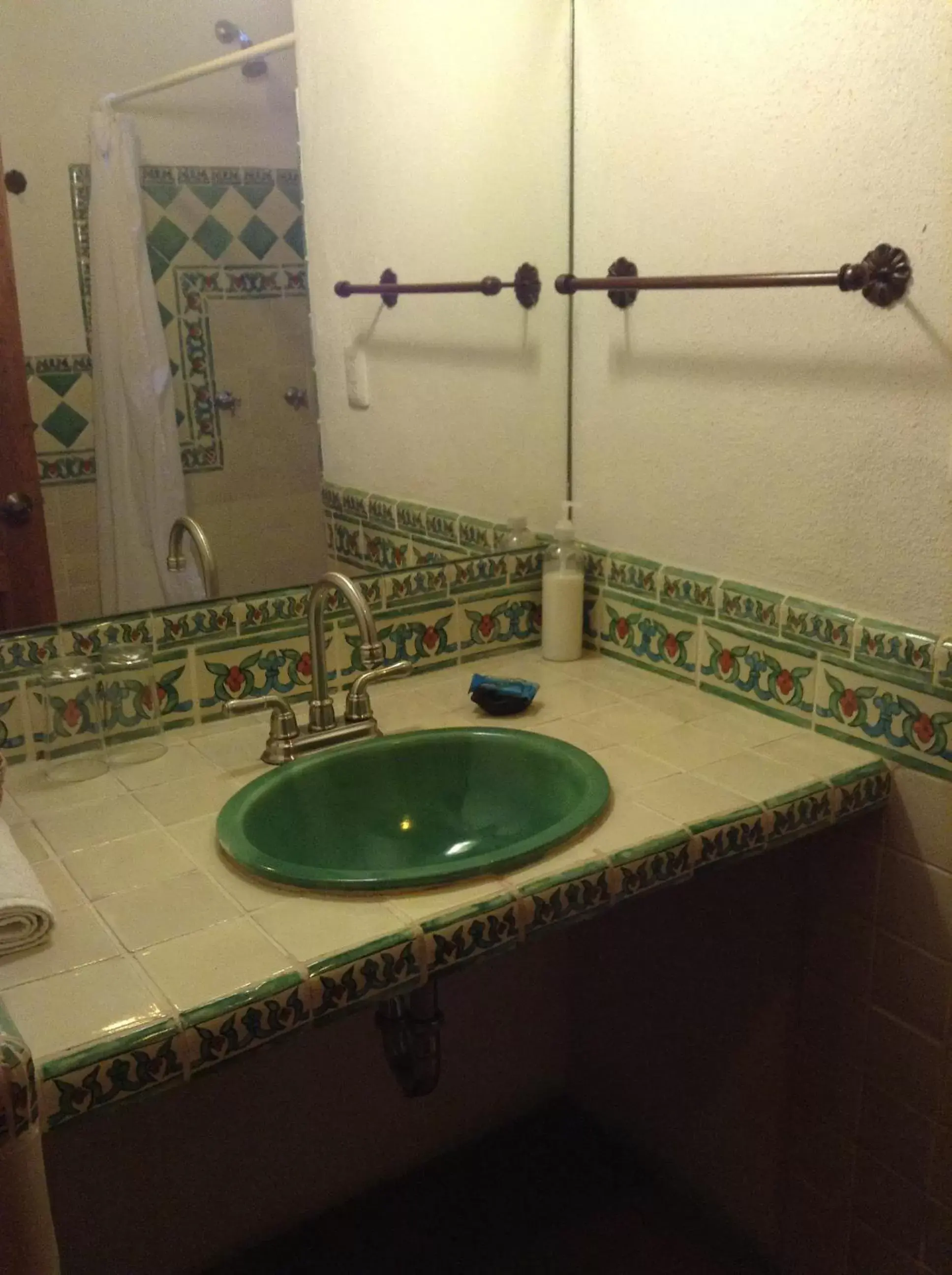Photo of the whole room, Bathroom in Posada Yolihuani