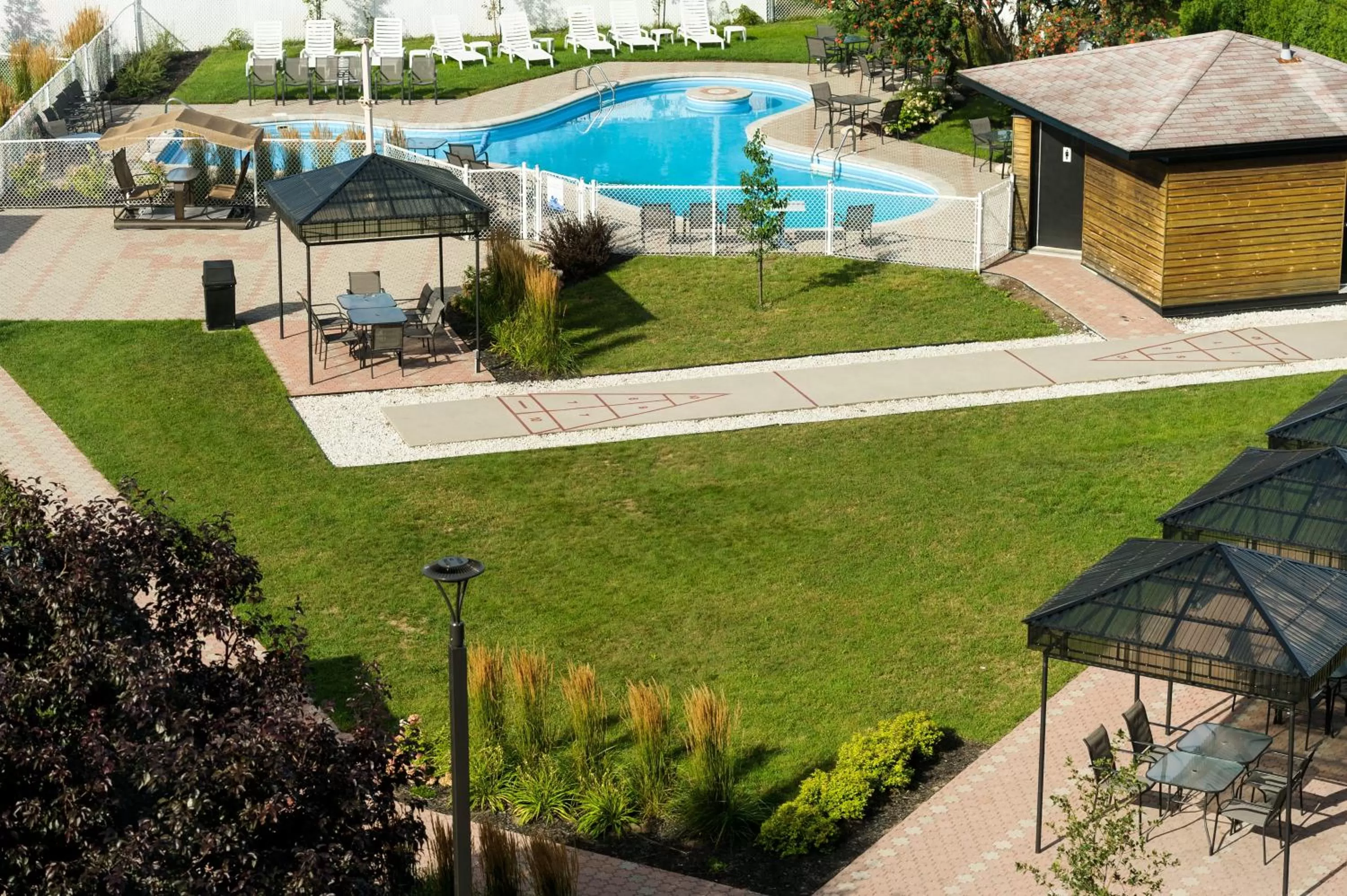 Garden in Hotel Le Montagnais