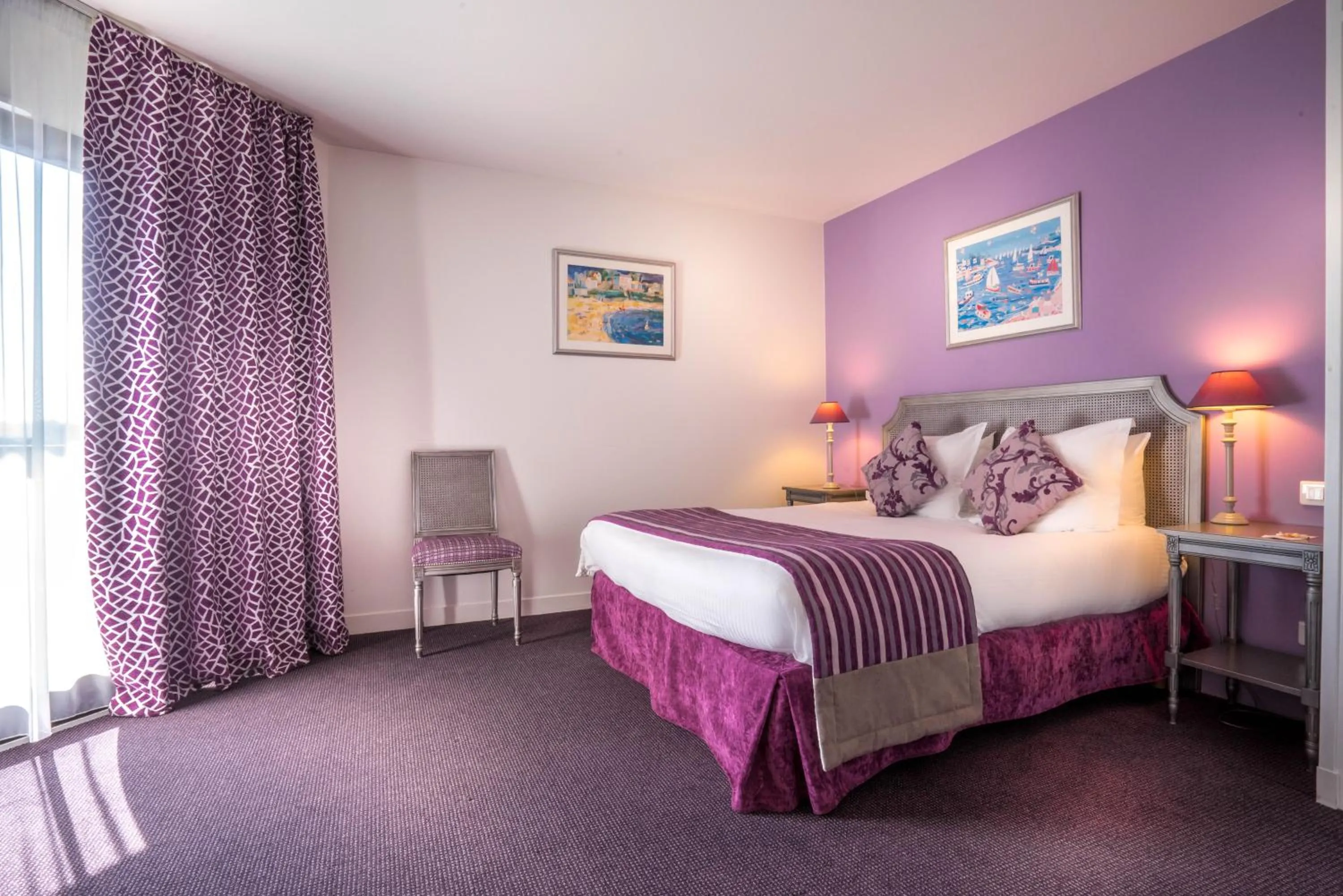 Bed in Best Western Plus Hostellerie Du Vallon