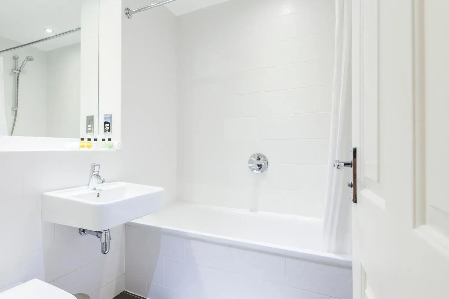 Bathroom in Cragwood Country House Hotel