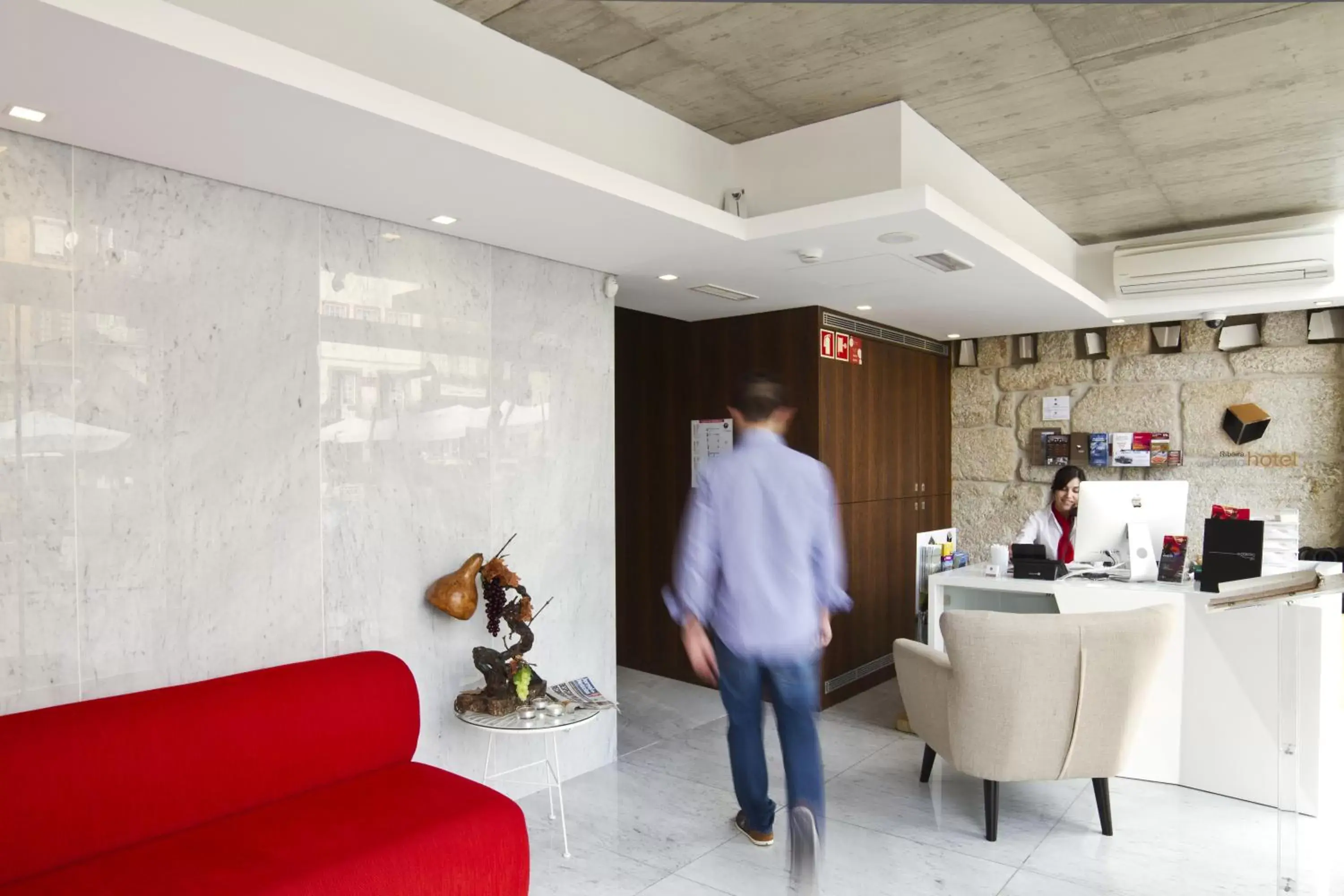 Lounge or bar, Lobby/Reception in Ribeira do Porto Hotel