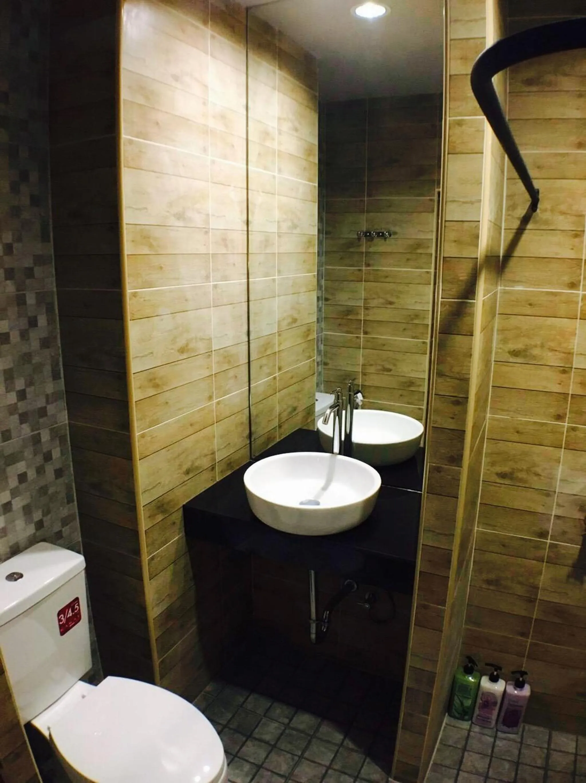 Bathroom in Popcorn House Ratchada