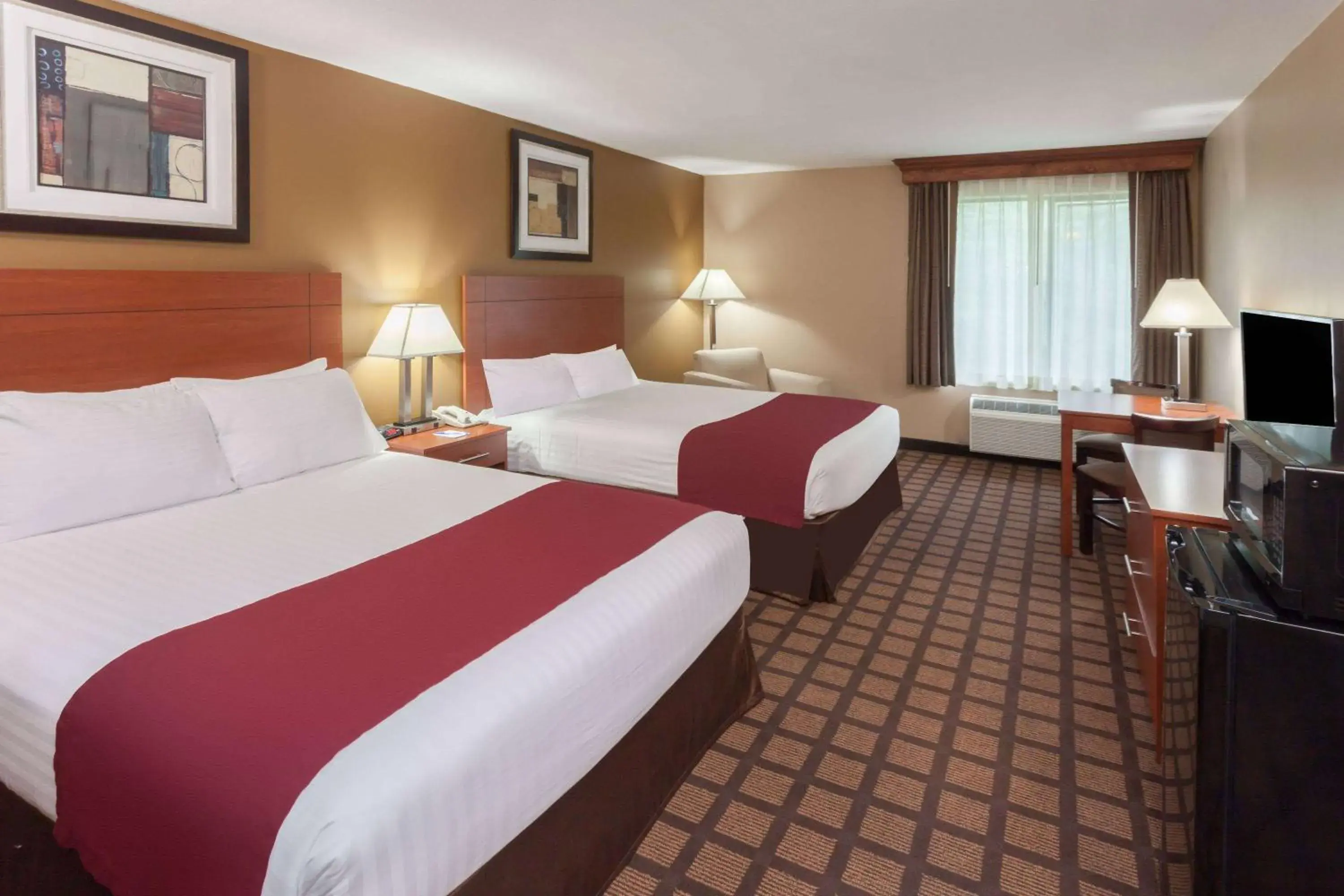 Photo of the whole room, Bed in Baymont by Wyndham New Buffalo Photo of the whole room, Bed in Baymont by Wyndham New Buffalo