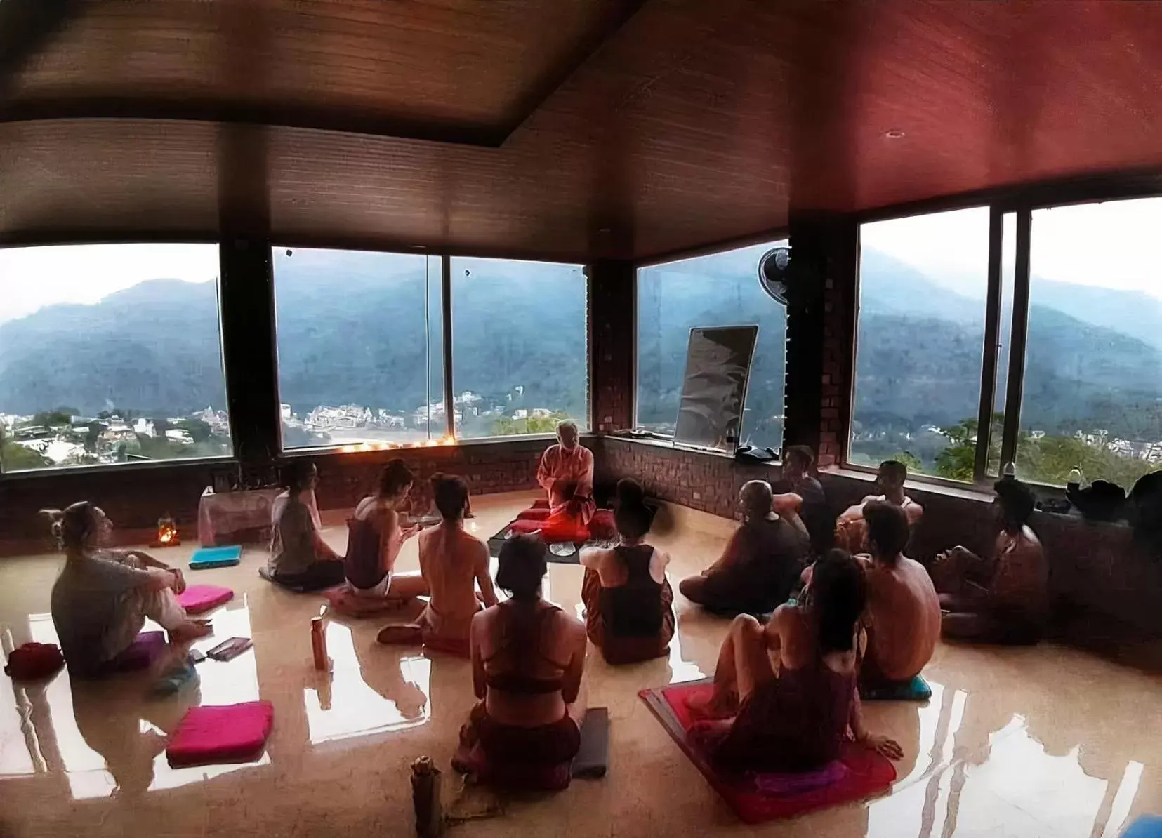 Fitness centre/facilities in Hill Top Swiss Cottage Fitness centre/facilities in Hill Top Swiss Cottage