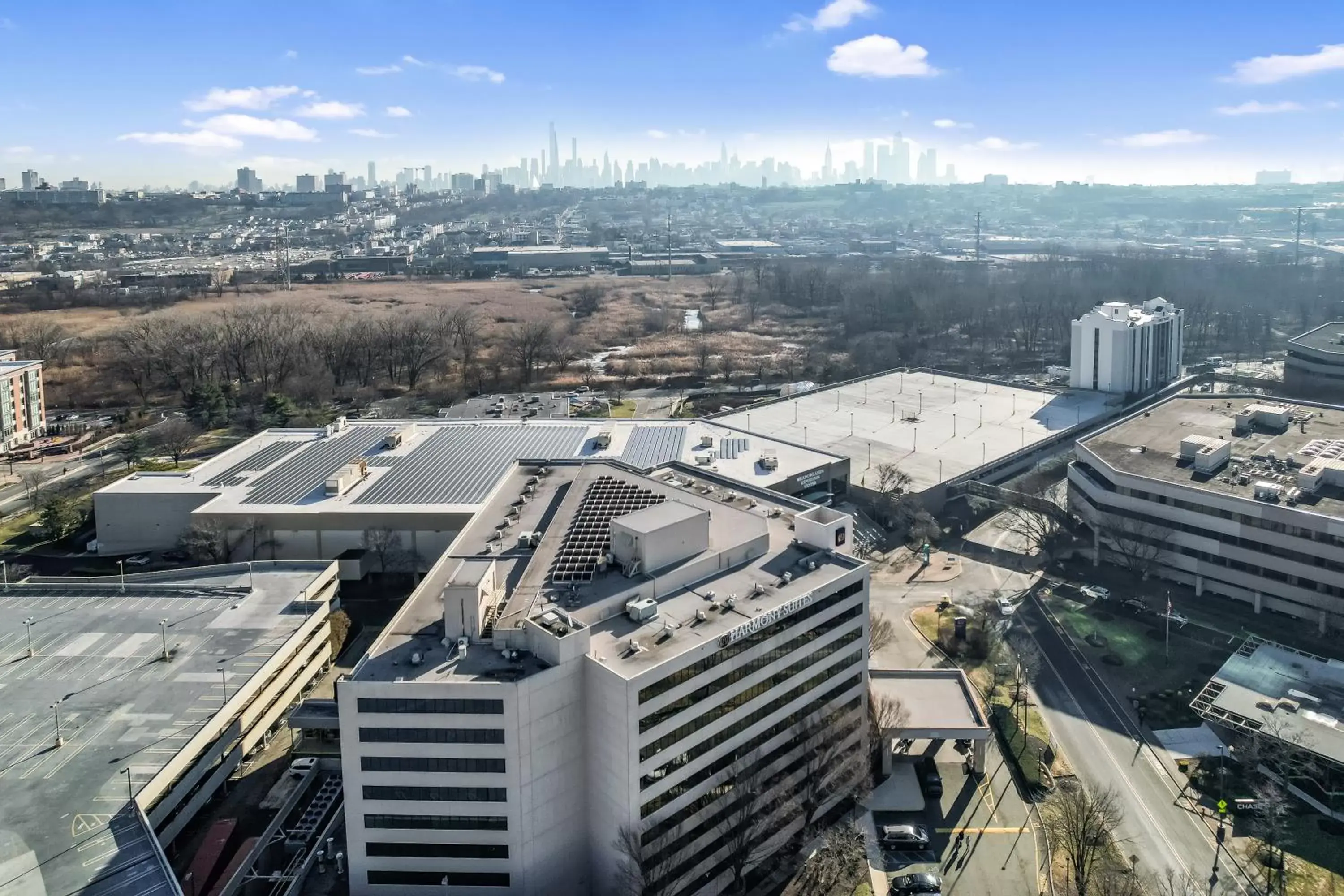 Property building, Bird's-eye View in Harmony Suites Secaucus Meadowlands