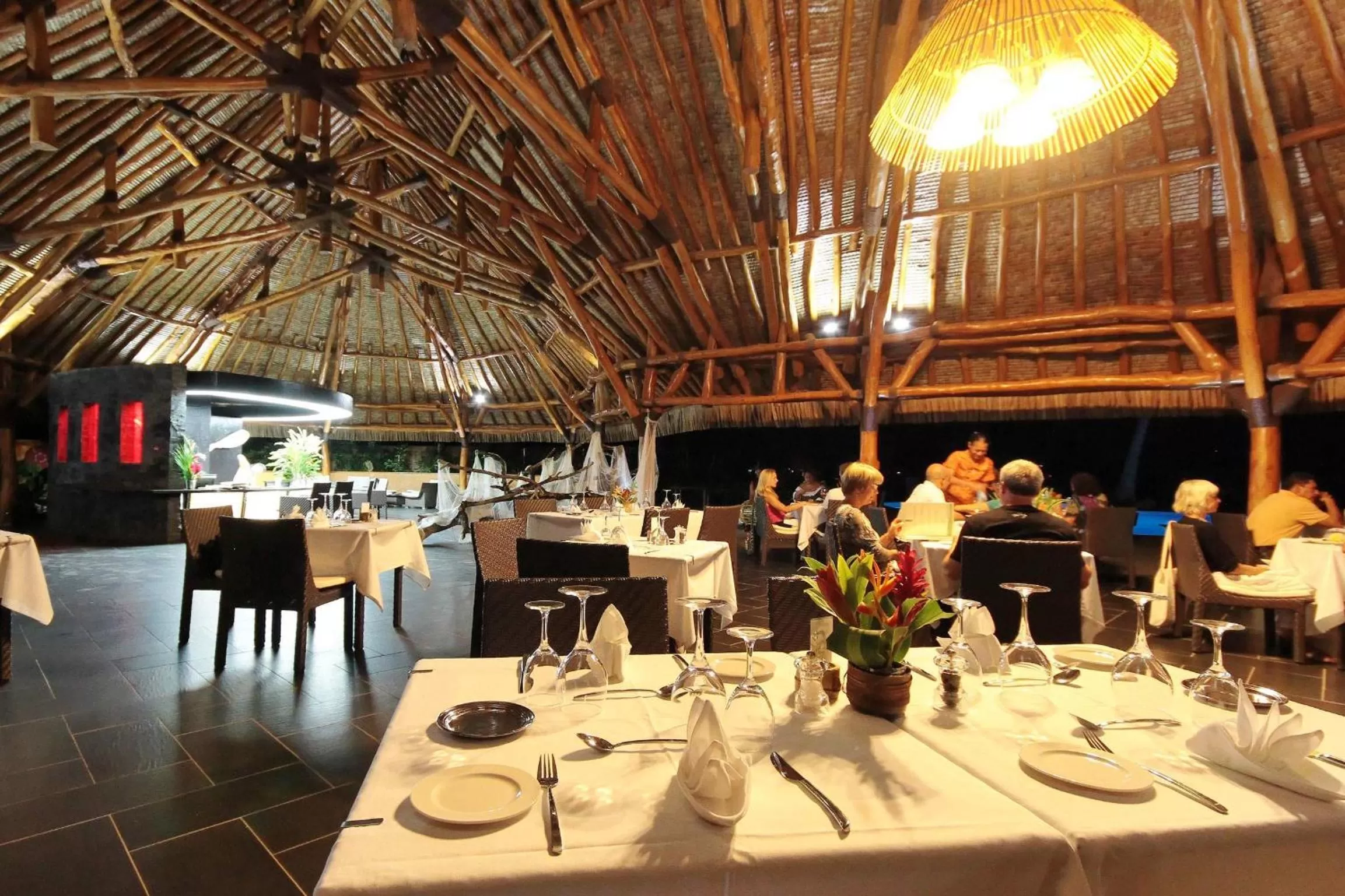 Restaurant/places to eat in Maitai Lapita Village Huahine