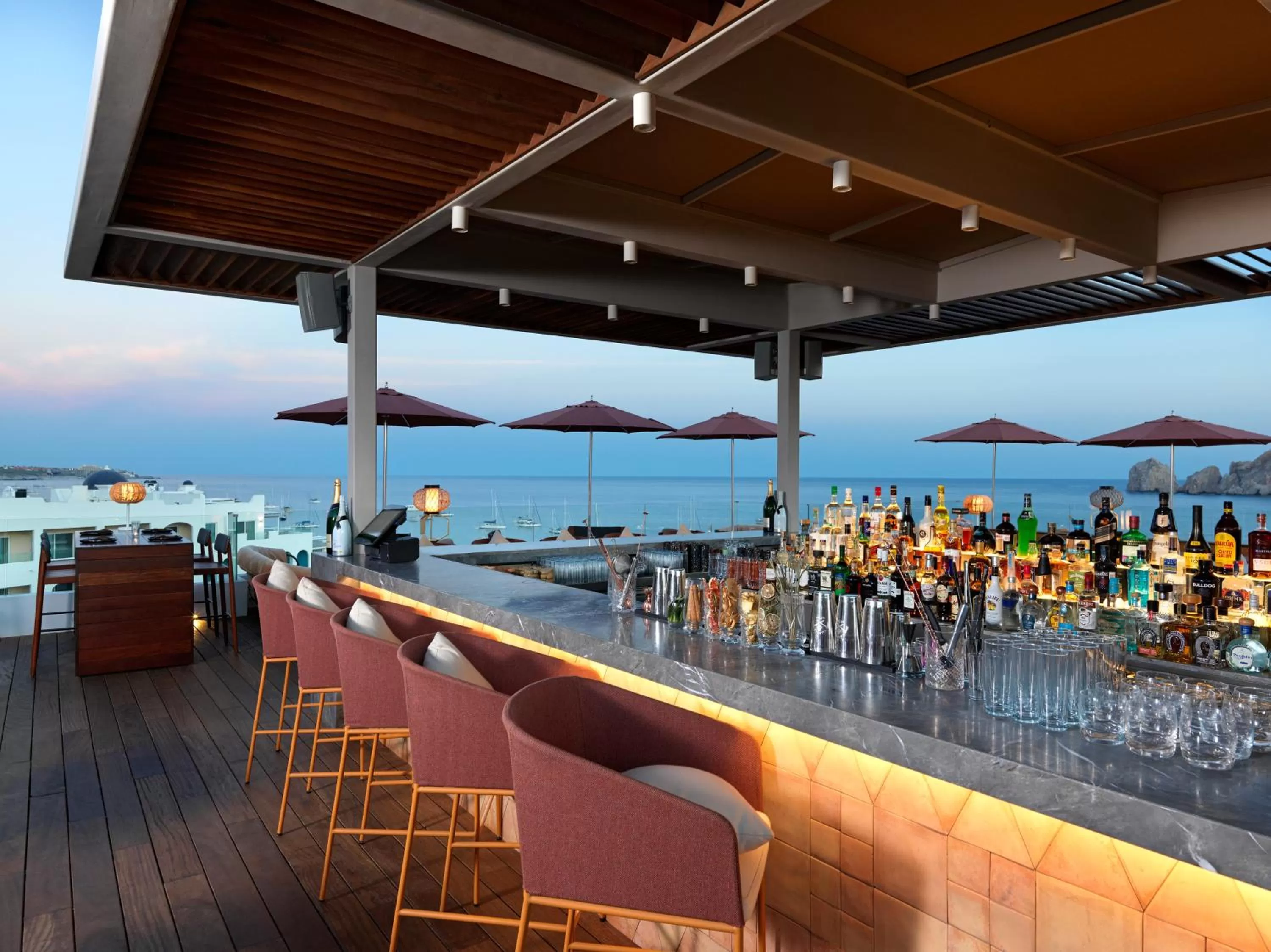 Lounge or bar in ME Cabo by Meliá