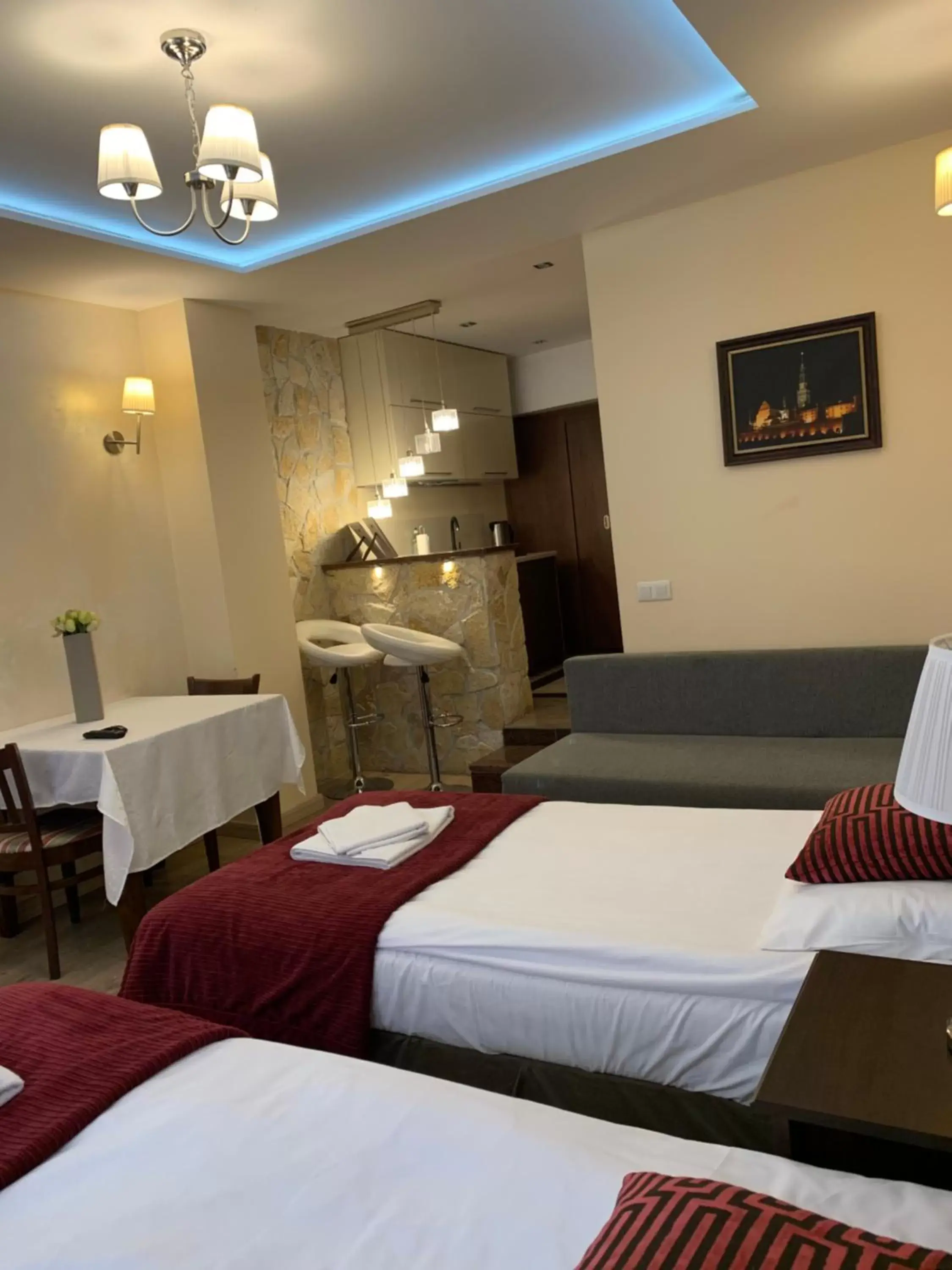 Deluxe Double Room in GRONO Apartamenty Deluxe Double Room in GRONO Apartamenty