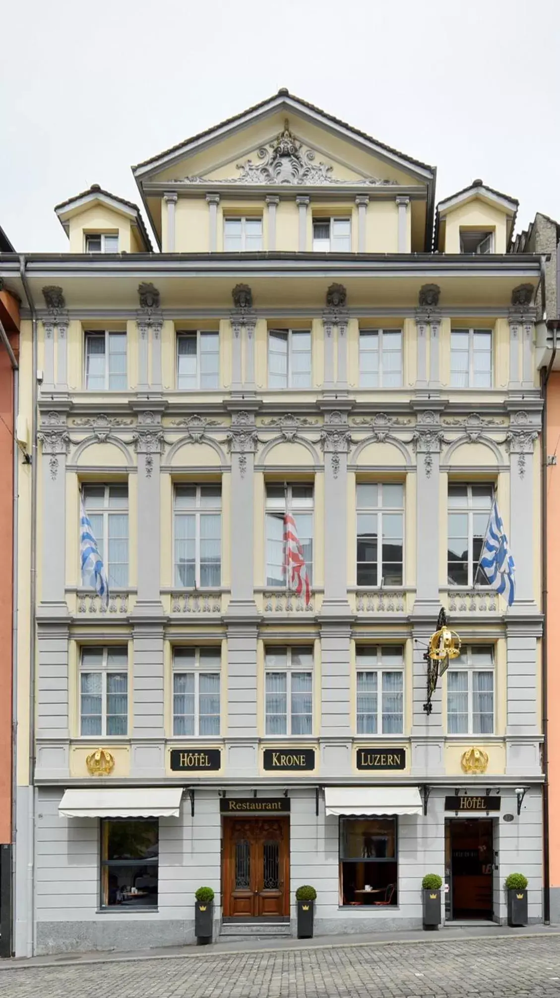 Facade/entrance, Property Building in Altstadt Hotel Krone Luzern