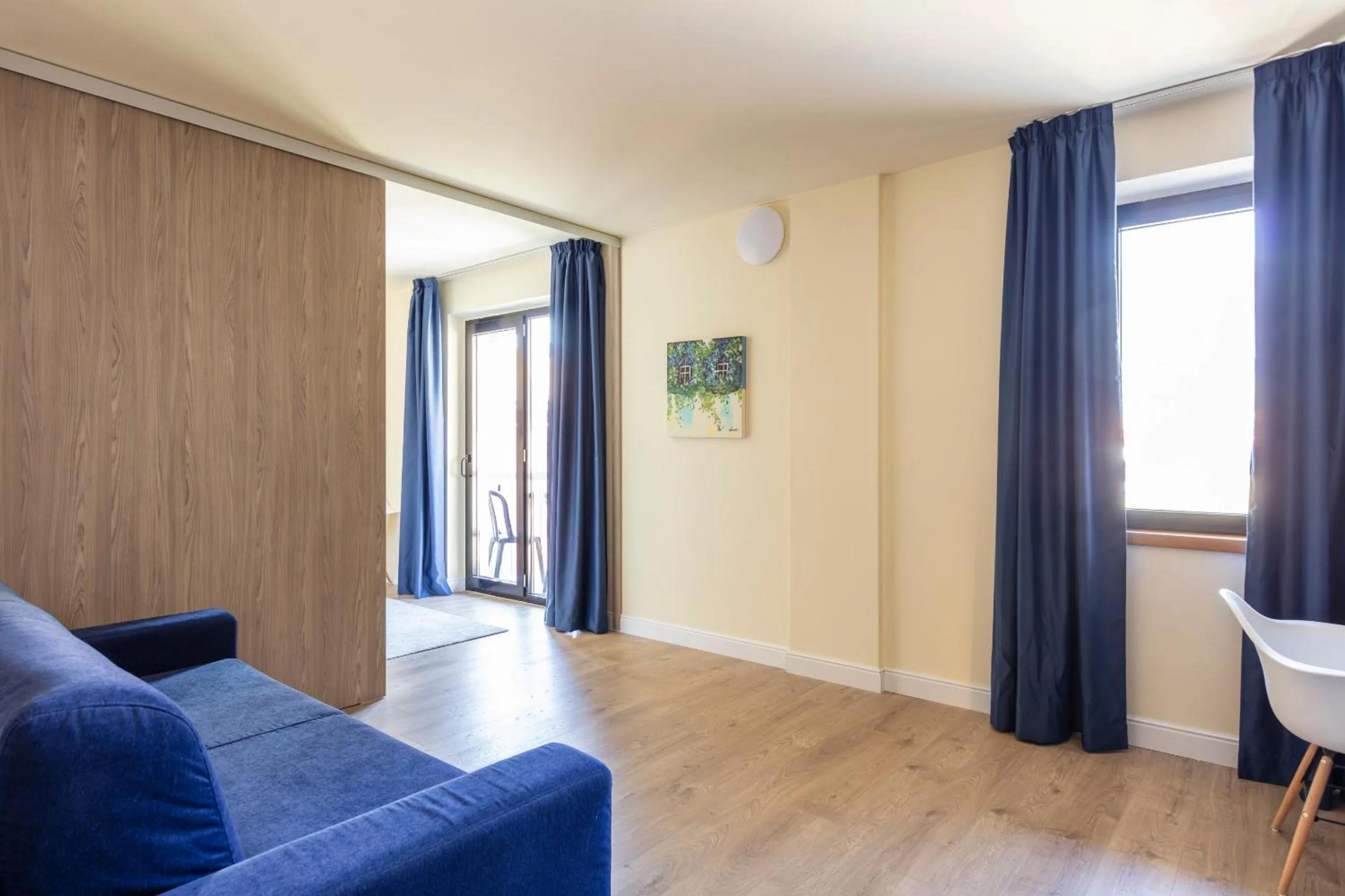 Photo of the whole room in Arco Smart Hotel