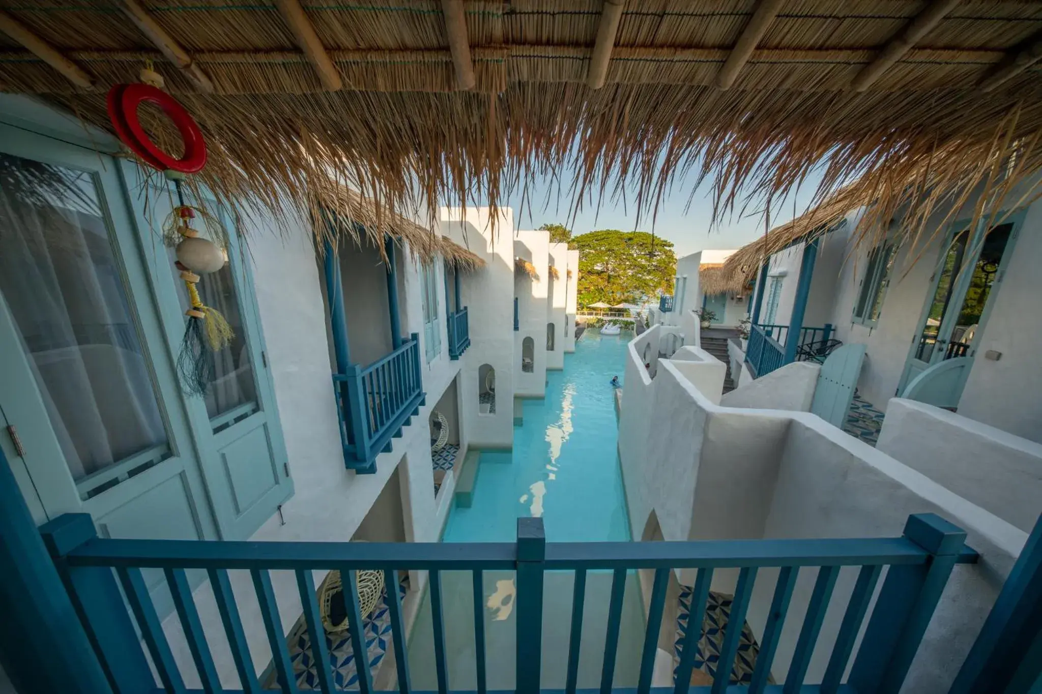 Balcony/Terrace, Pool View in Resort De Paskani