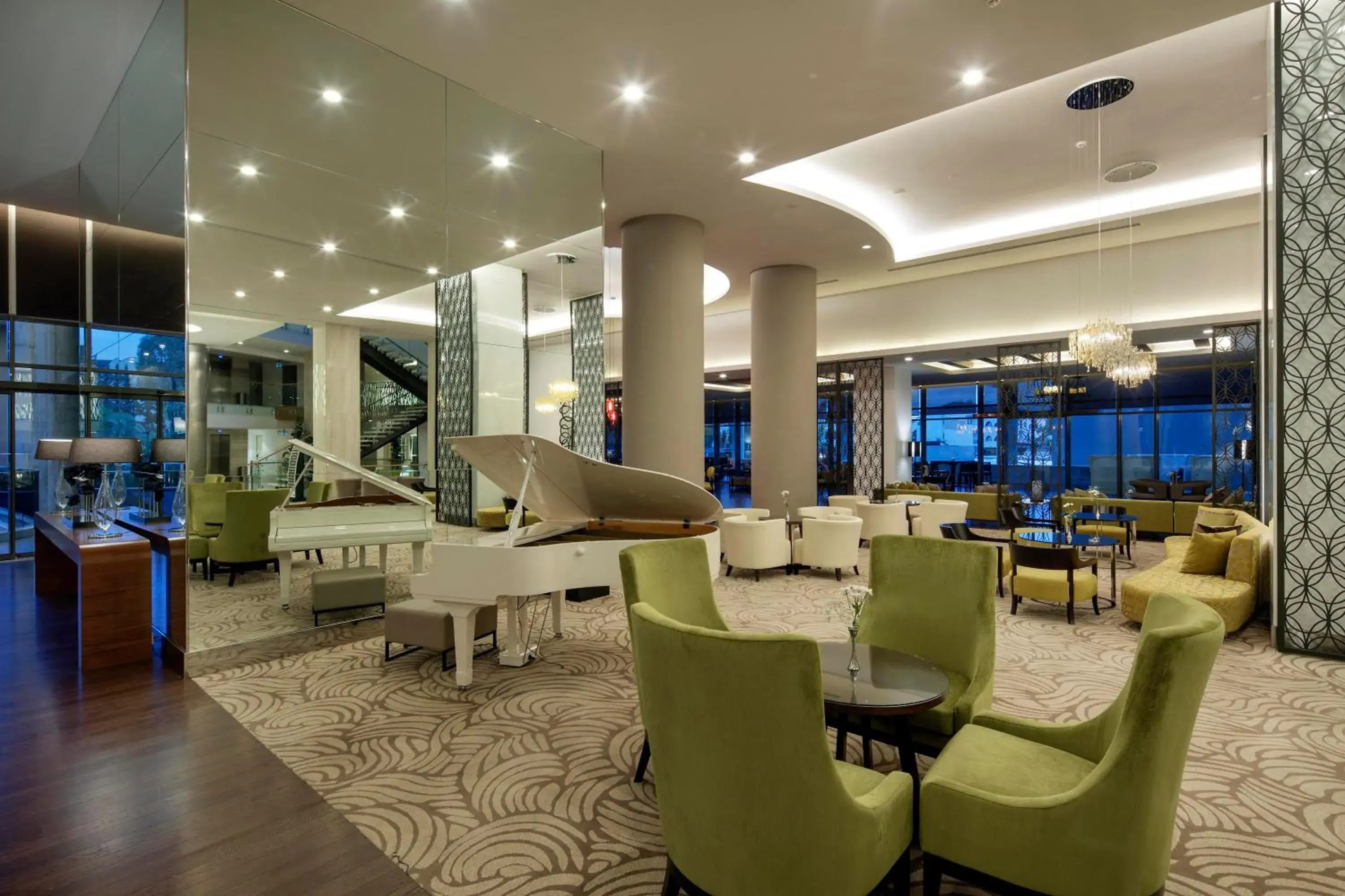 Seating area, Lounge/Bar in The Sense Deluxe Hotel