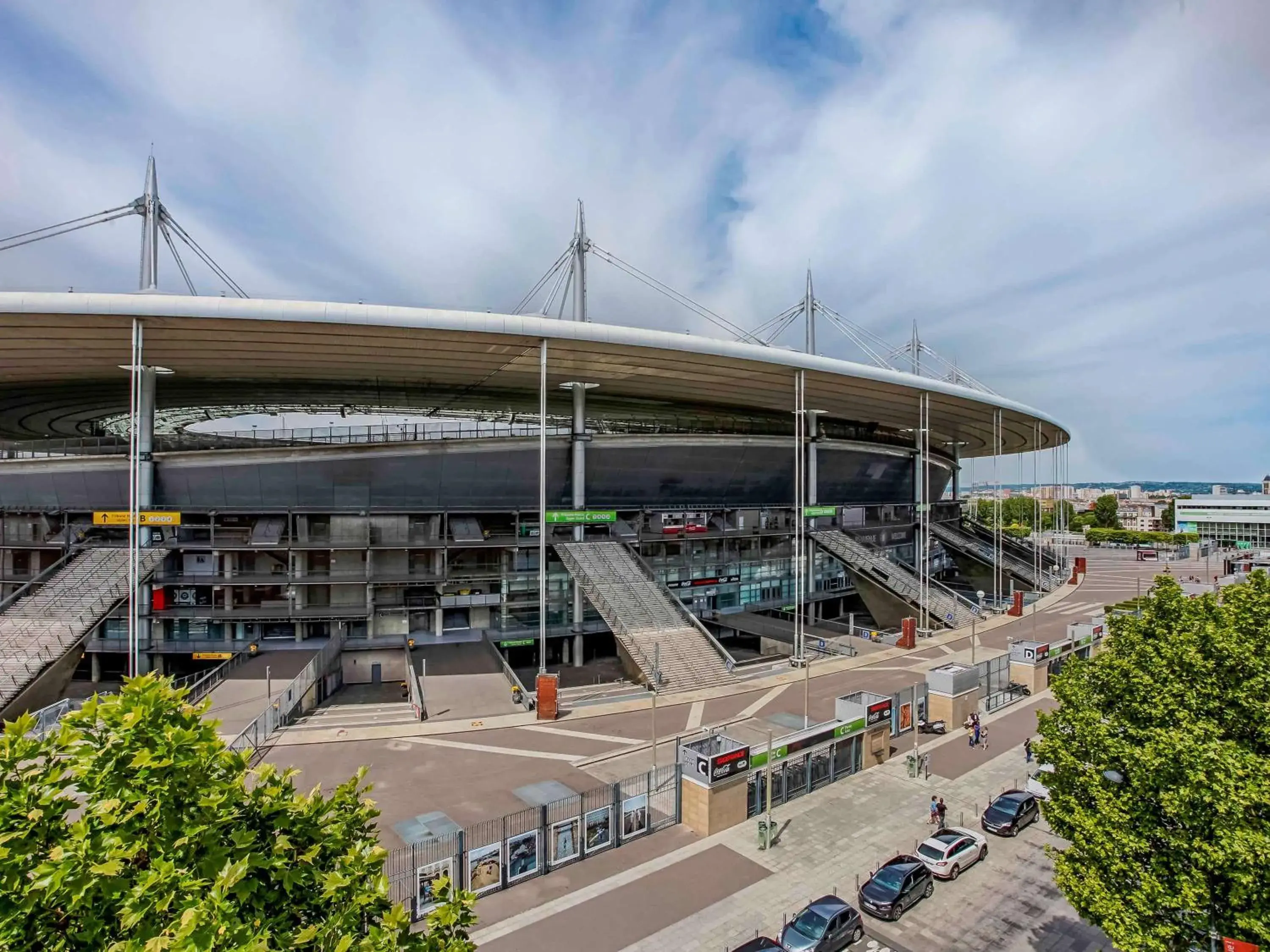 Property Building in Novotel Suites Paris Stade de France