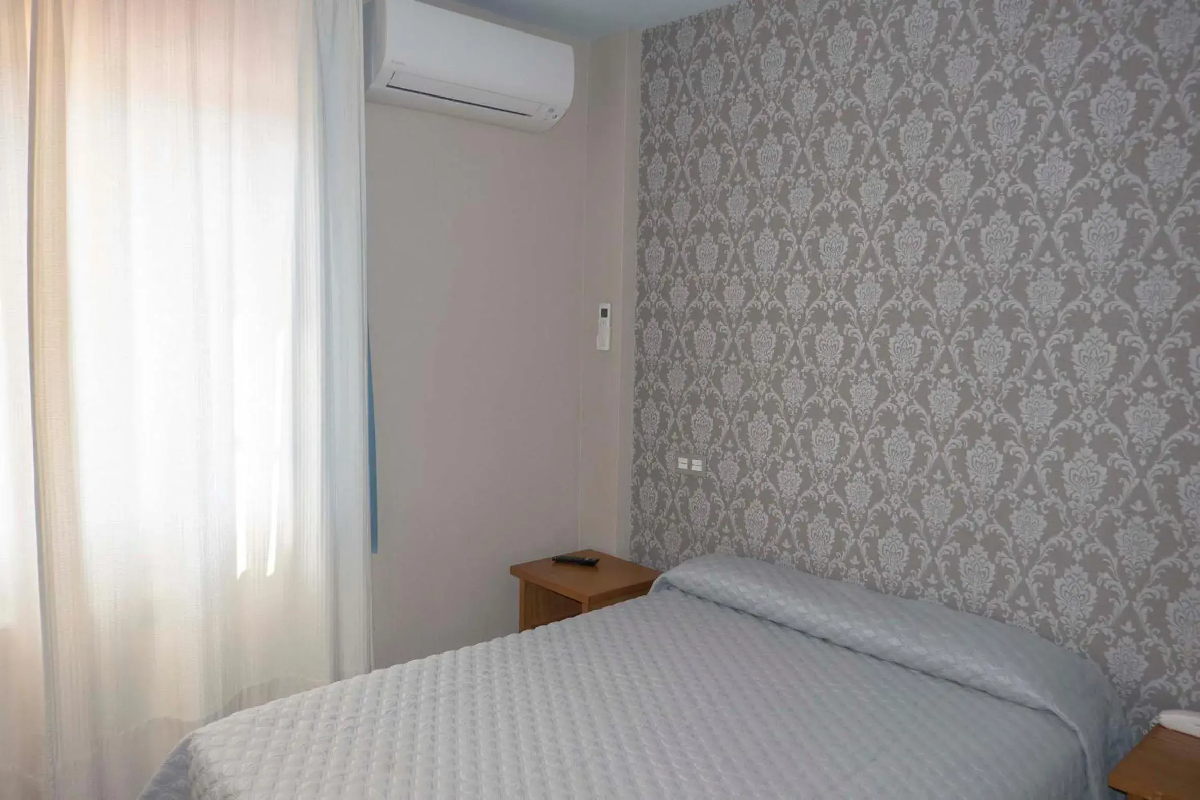 Photo of the whole room, Bed in Hotel Simancas