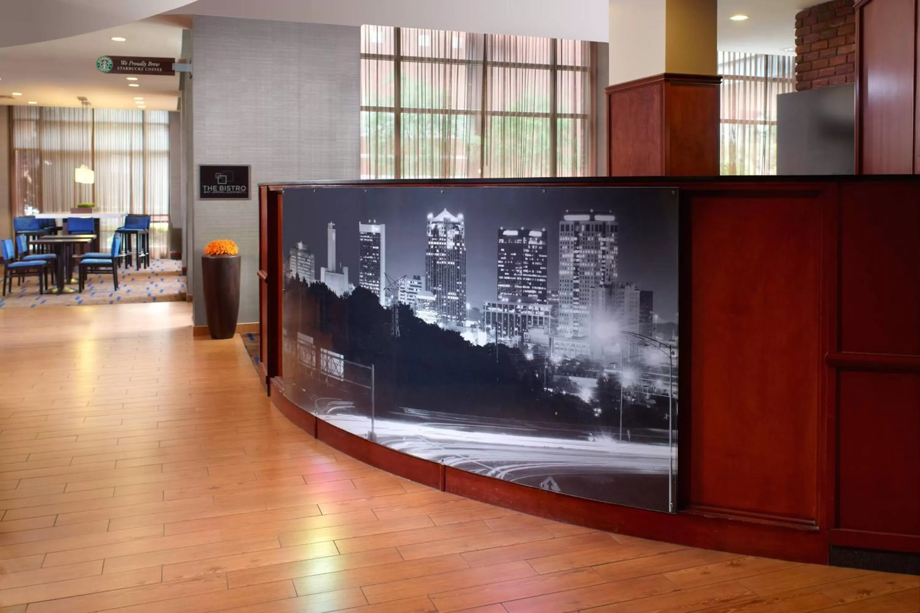 Lobby or reception, TV/Entertainment Center in Courtyard by Marriott Birmingham Downtown at UAB