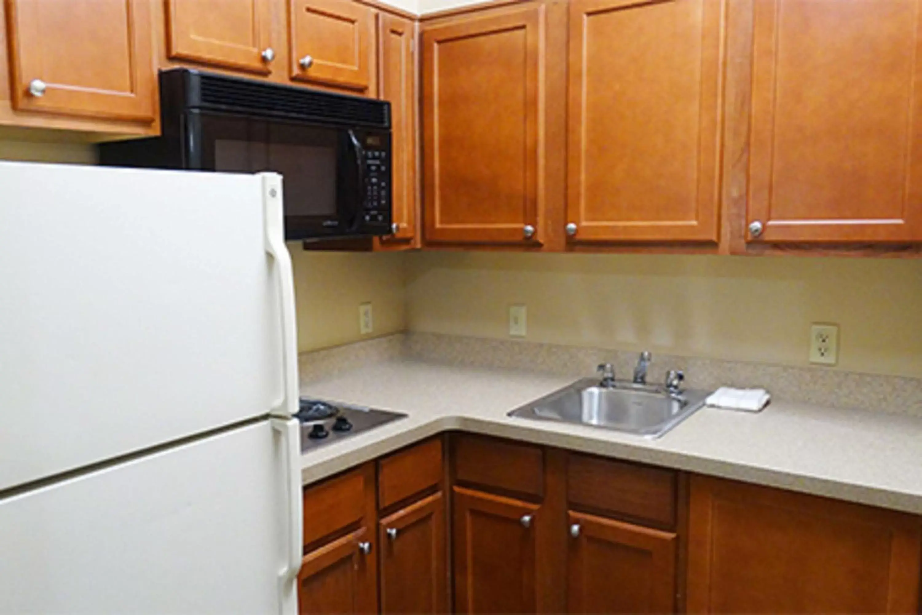 Kitchen or kitchenette, Kitchen/Kitchenette in Extended Stay America Suites - Dallas - Frankford Road