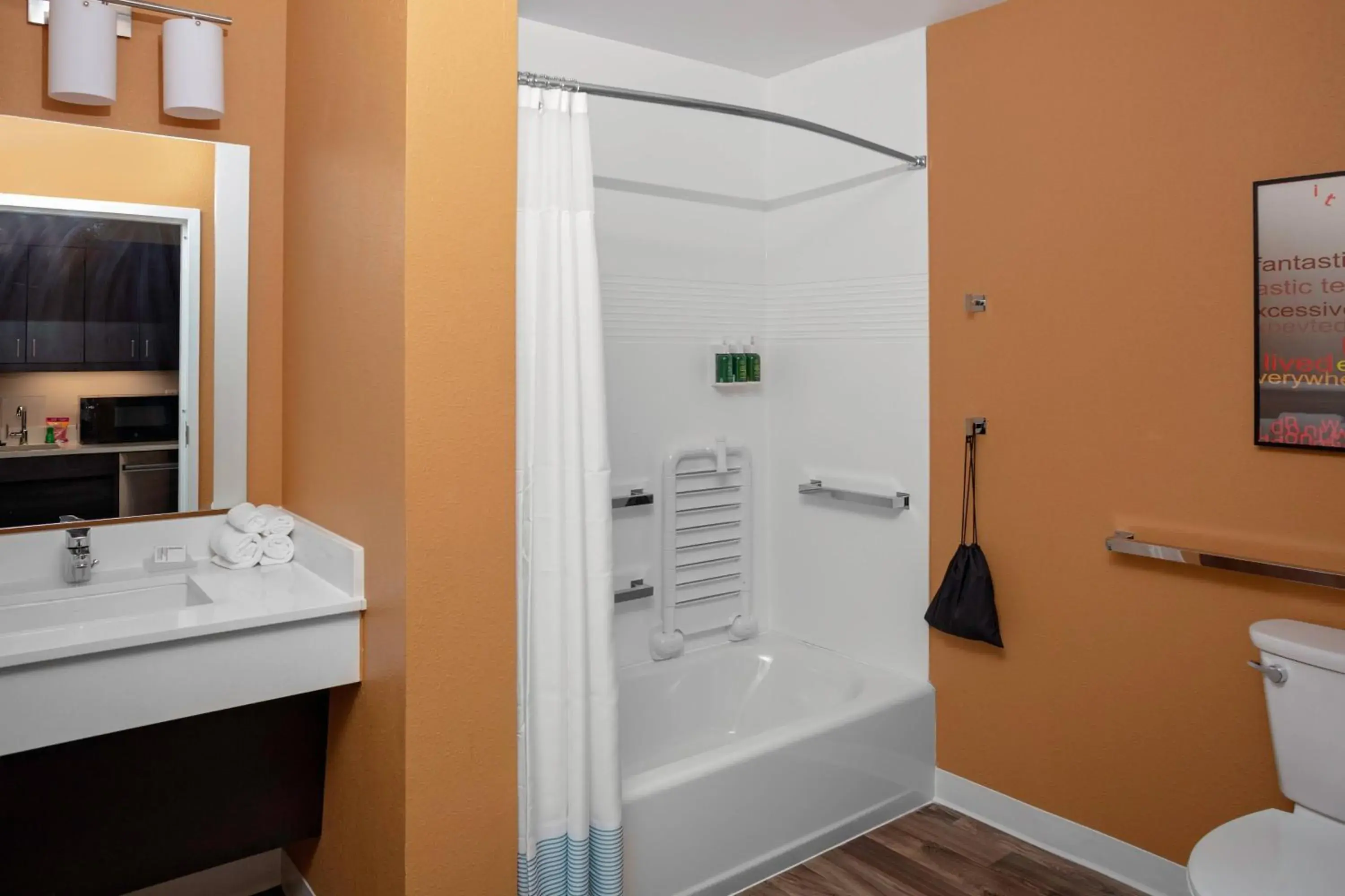 Bathroom in TownePlace Suites by Marriott Gainesville