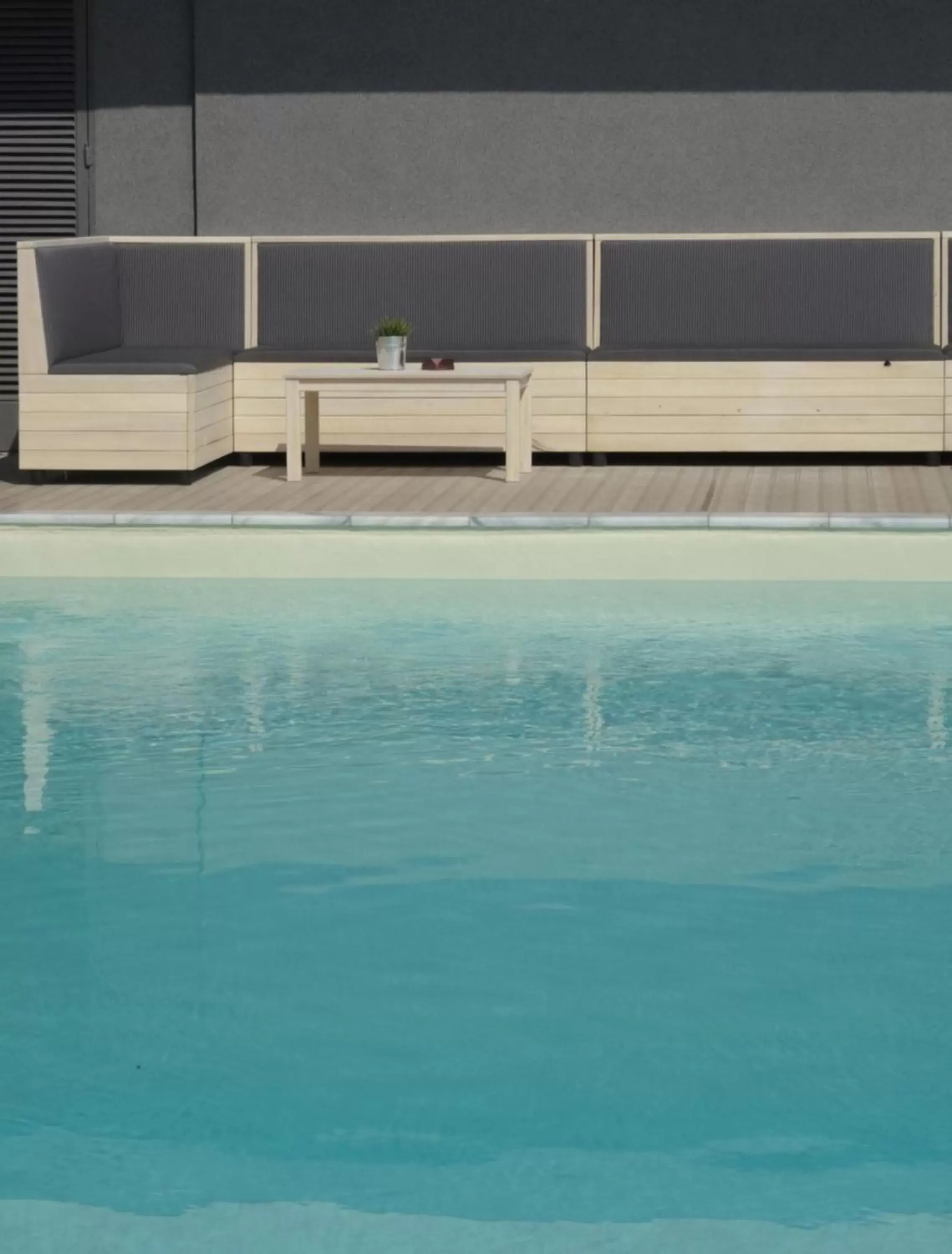 Swimming Pool in Capsis Hotel Thessaloniki