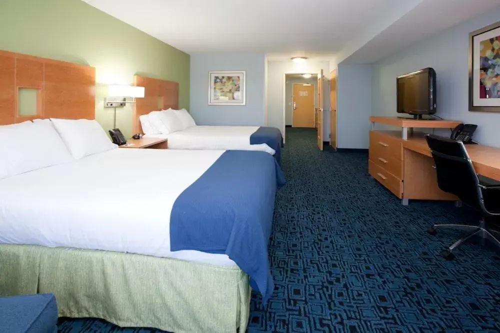 Bedroom, Bed in Holiday Inn Express Hotel & Suites Rock Springs Green River, an IHG Hotel