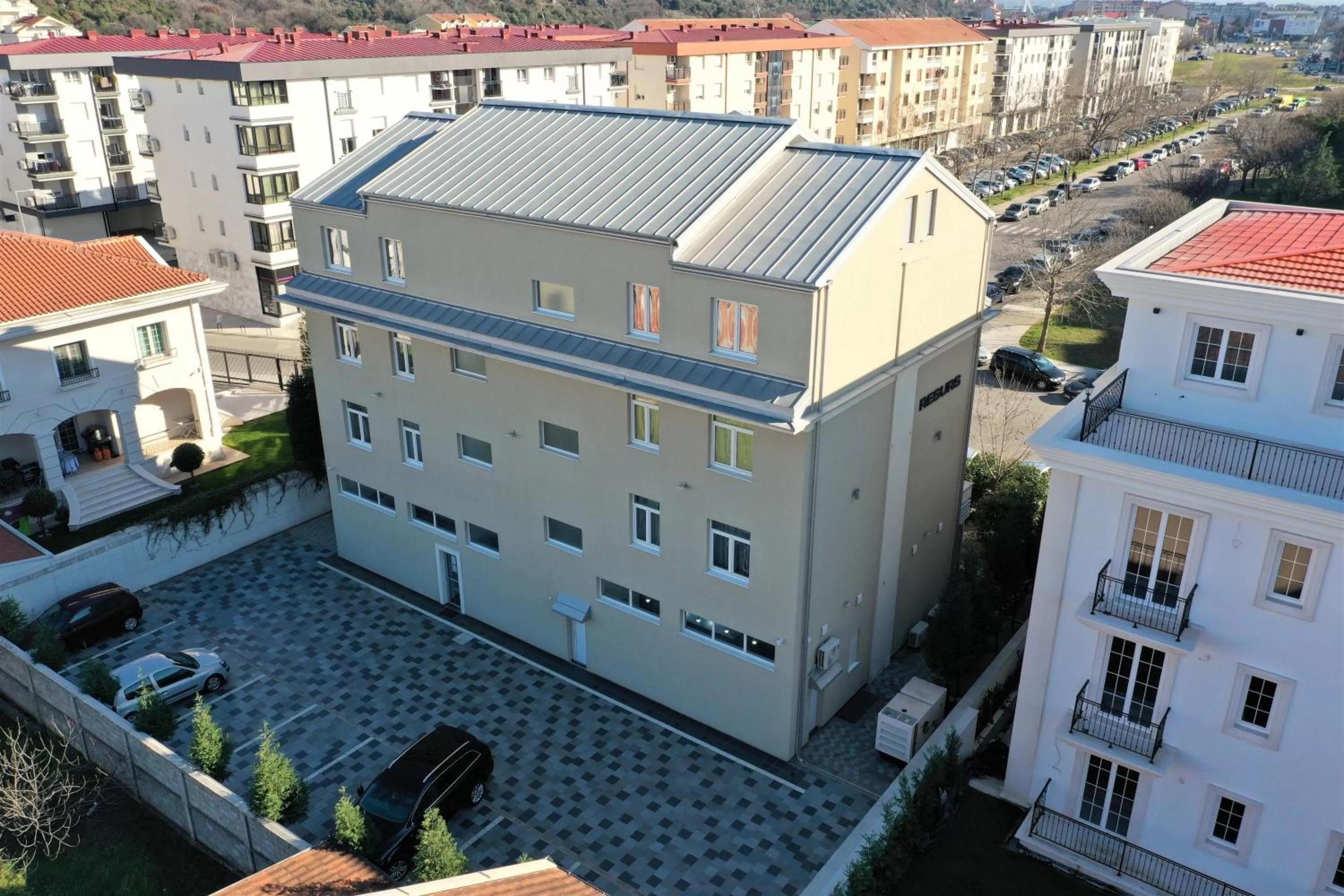 Parking in Hotel Resurs