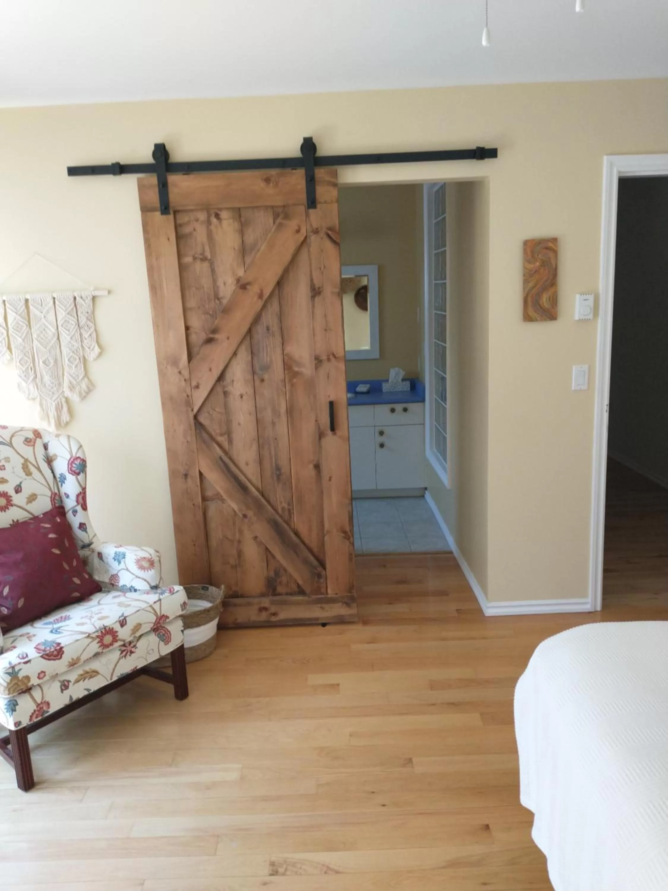 Bedroom, Seating Area in By the Bay Lavender Villa