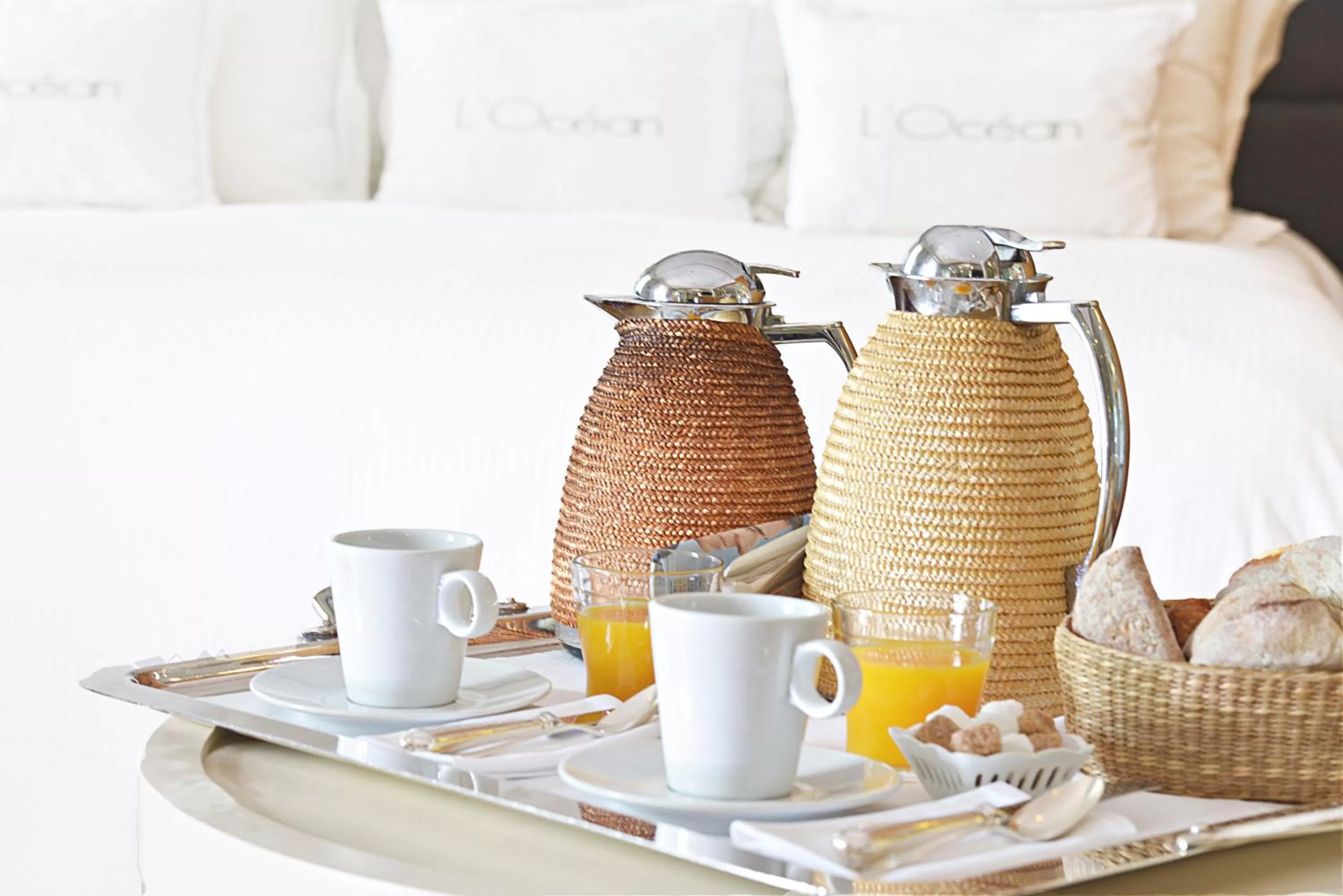 Continental breakfast in Grand Hotel de L'Océan