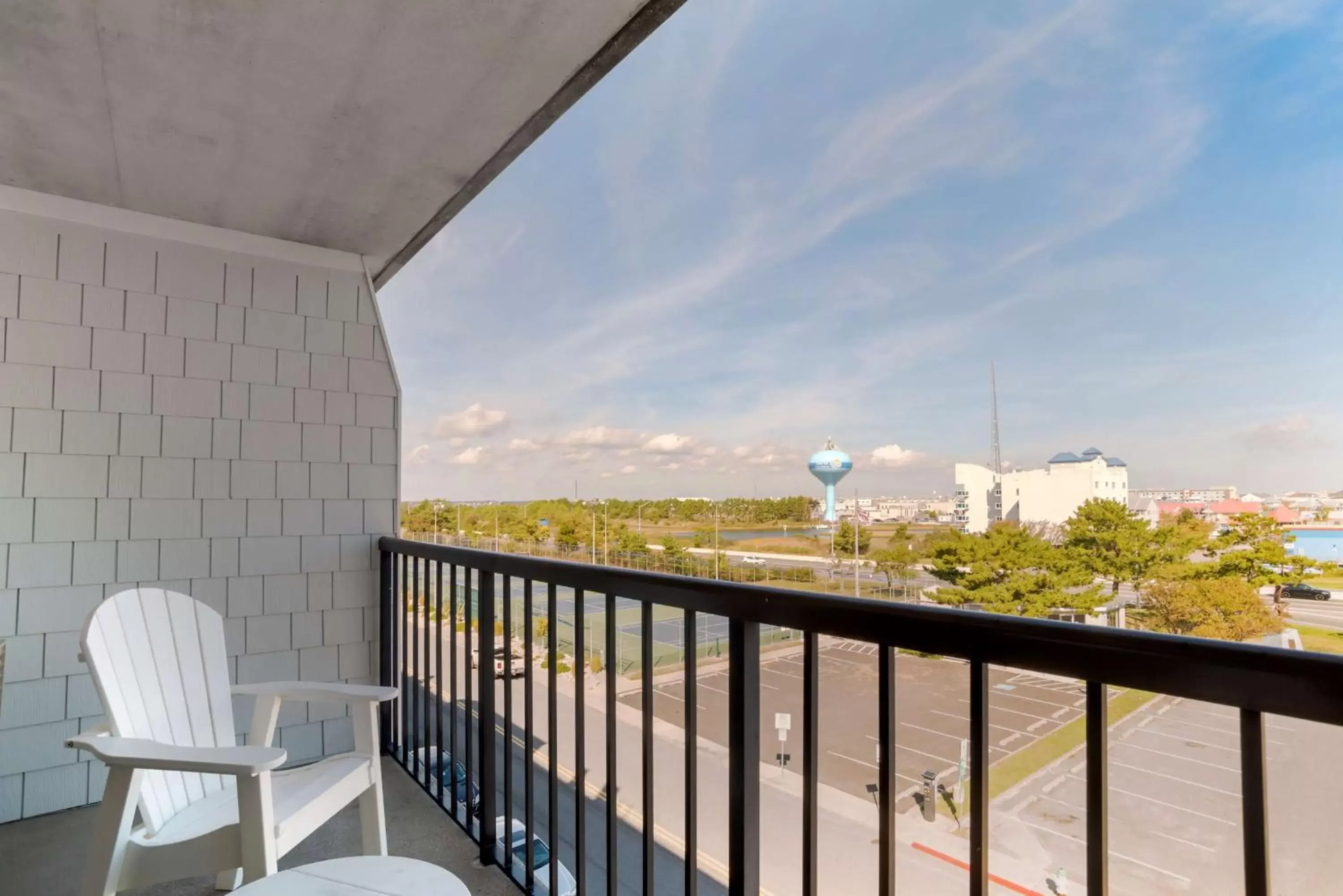 Bedroom, Balcony/Terrace in Best Western Plus Ocean City