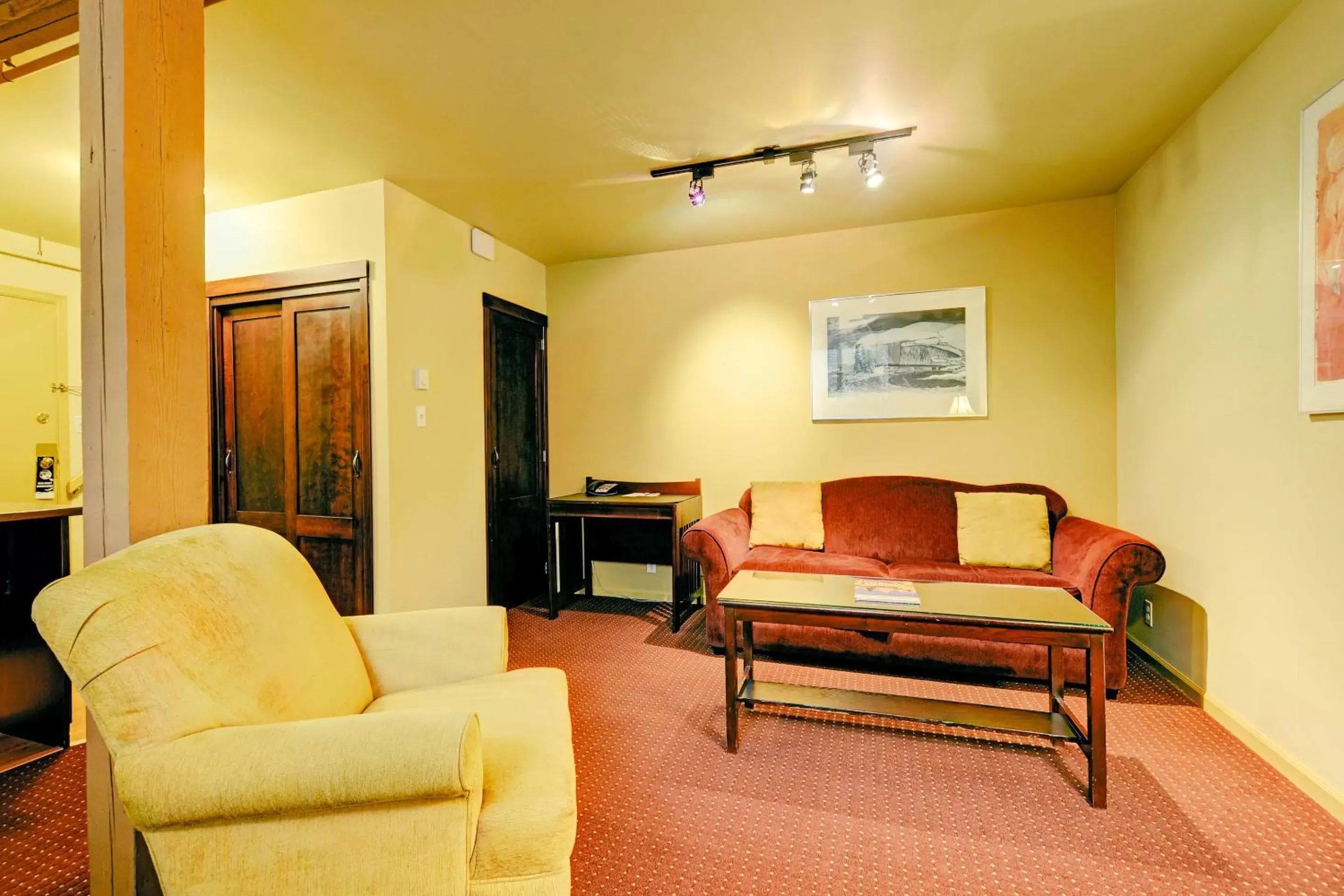 Living room, Seating Area in Swans Brewery, Pub & Hotel