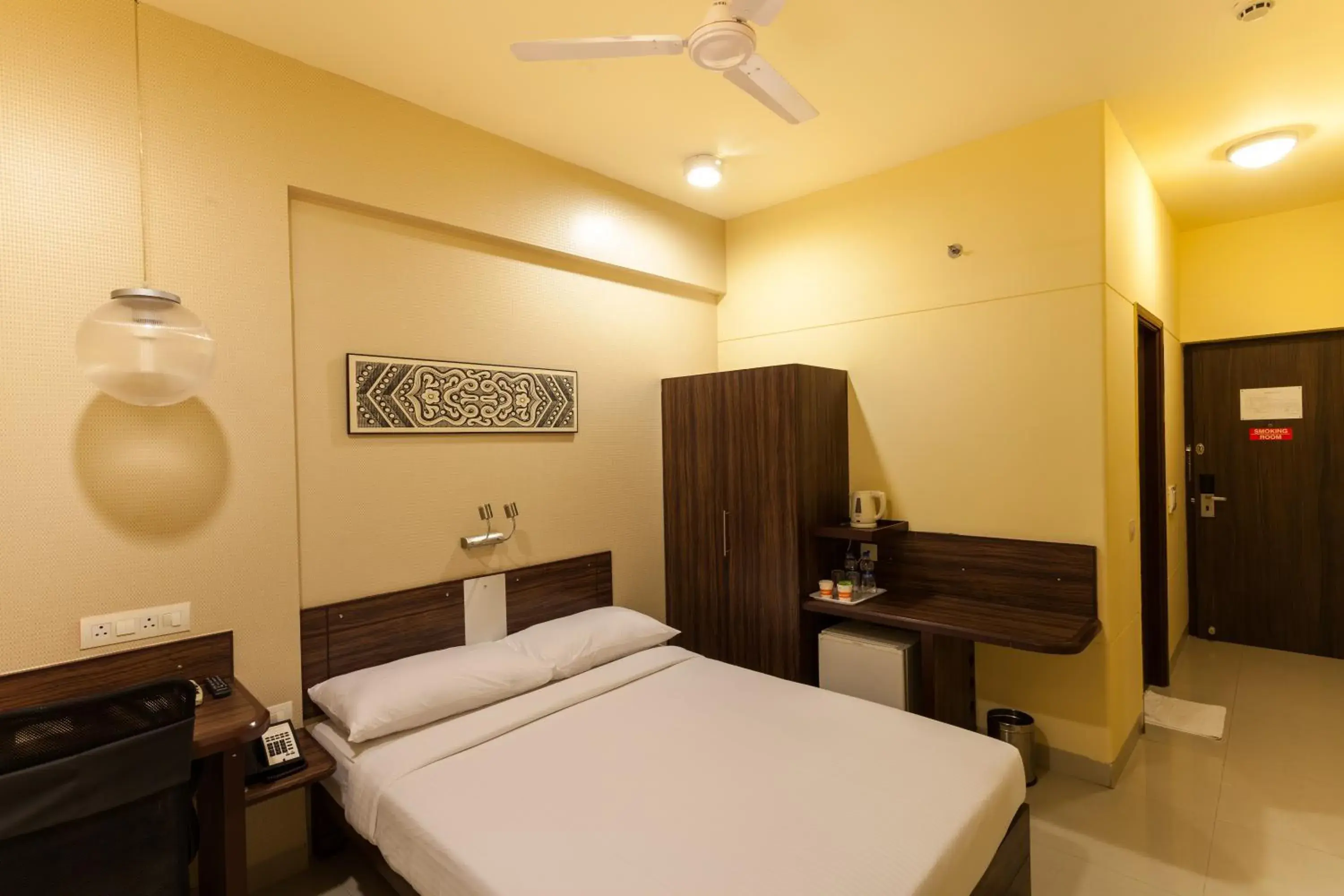 Bedroom, Bed in Ginger Hotel Surat