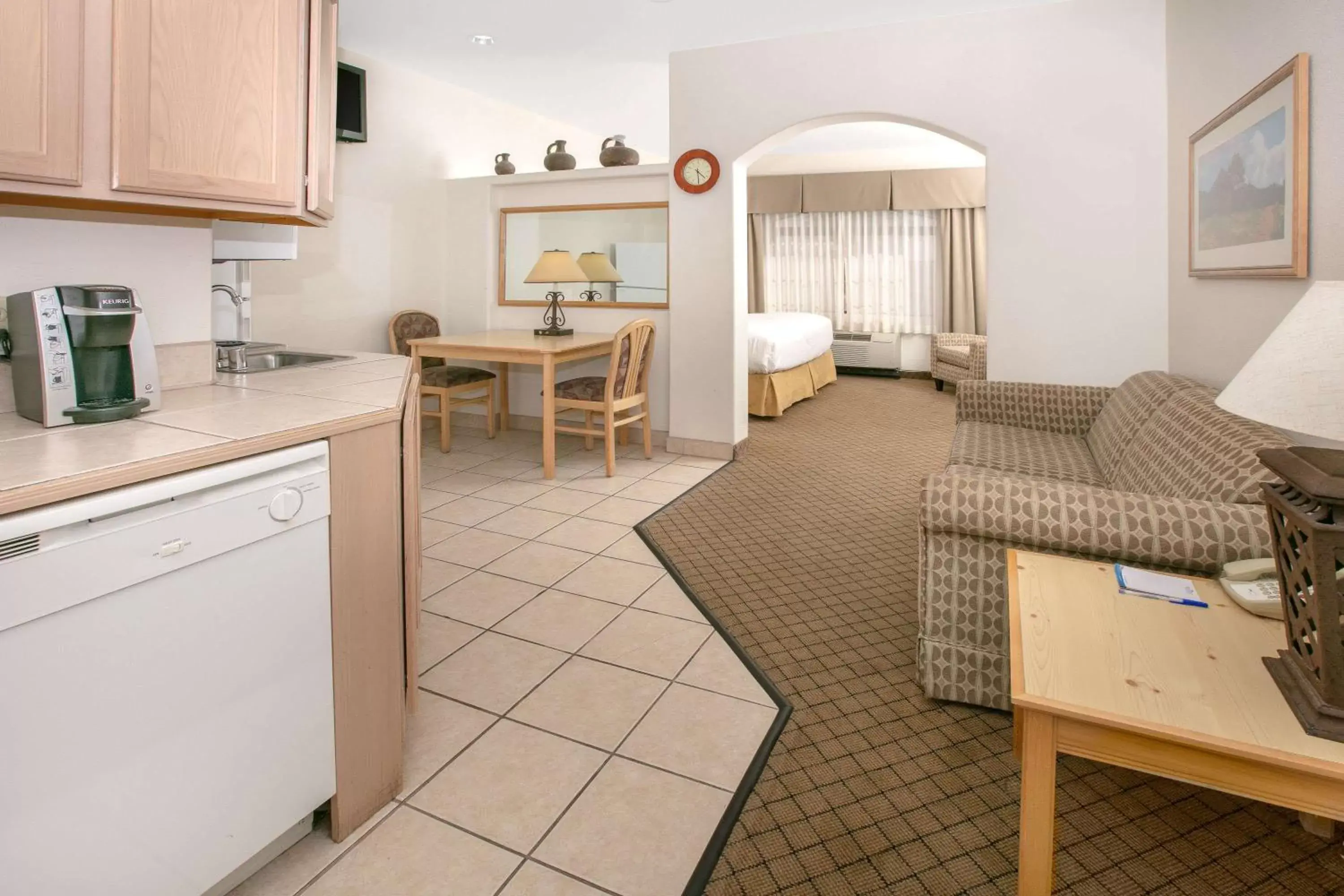 Photo of the whole room in Baymont by Wyndham Roswell Photo of the whole room in Baymont by Wyndham Roswell