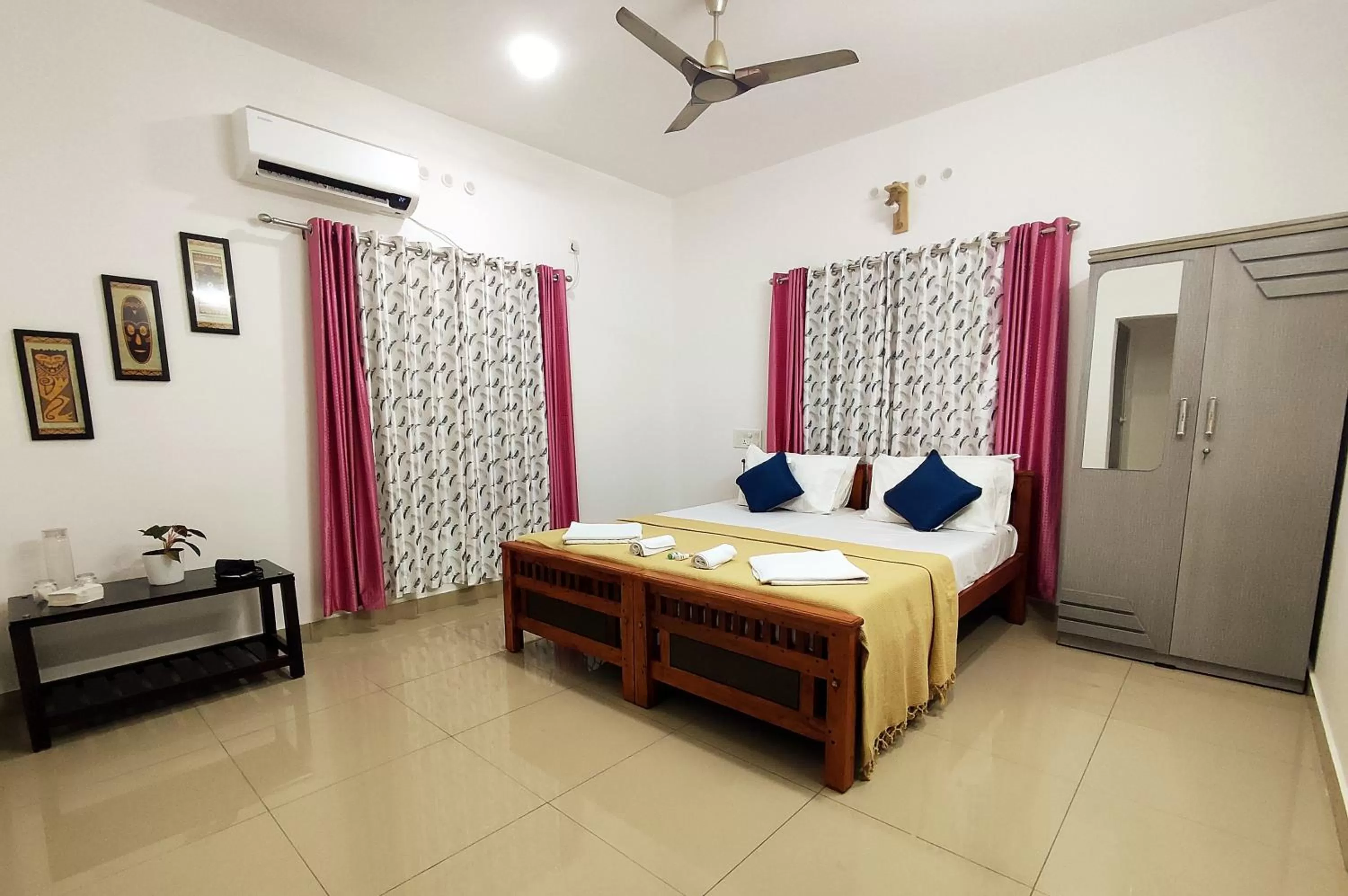 Bed in Happy Buddha S4