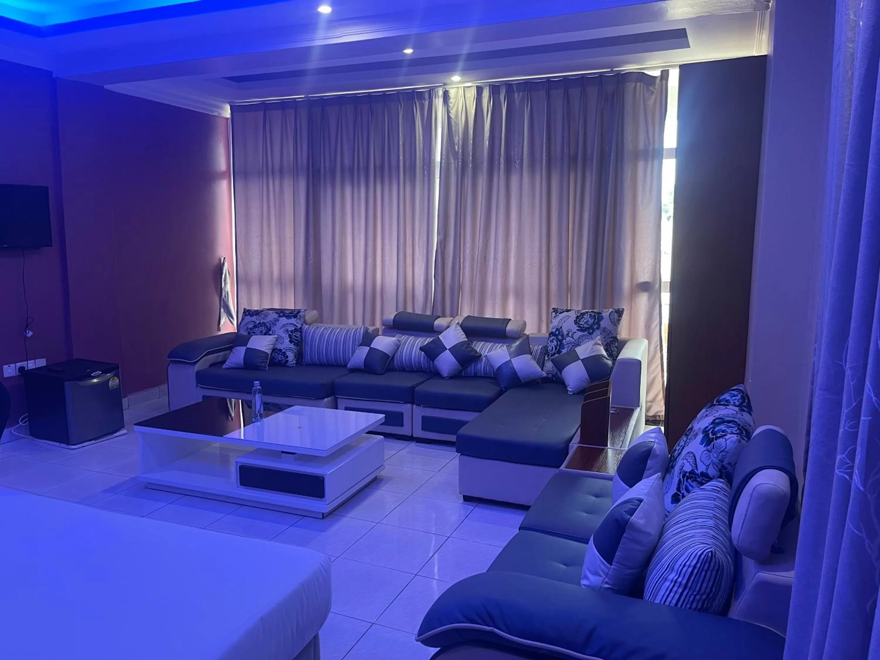 Living room in Bukandula Hotel