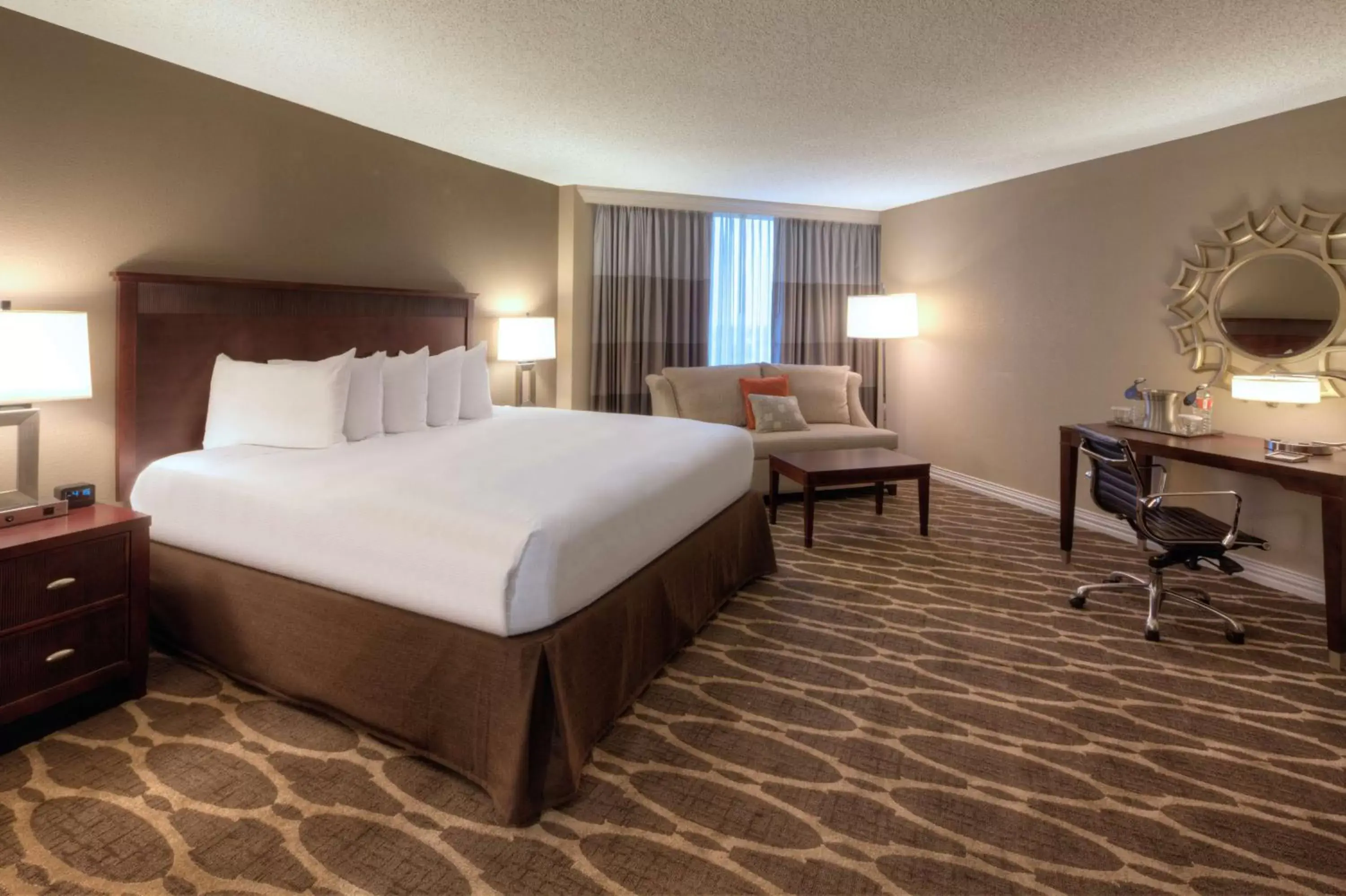 Bed in Hilton Houston Westchase